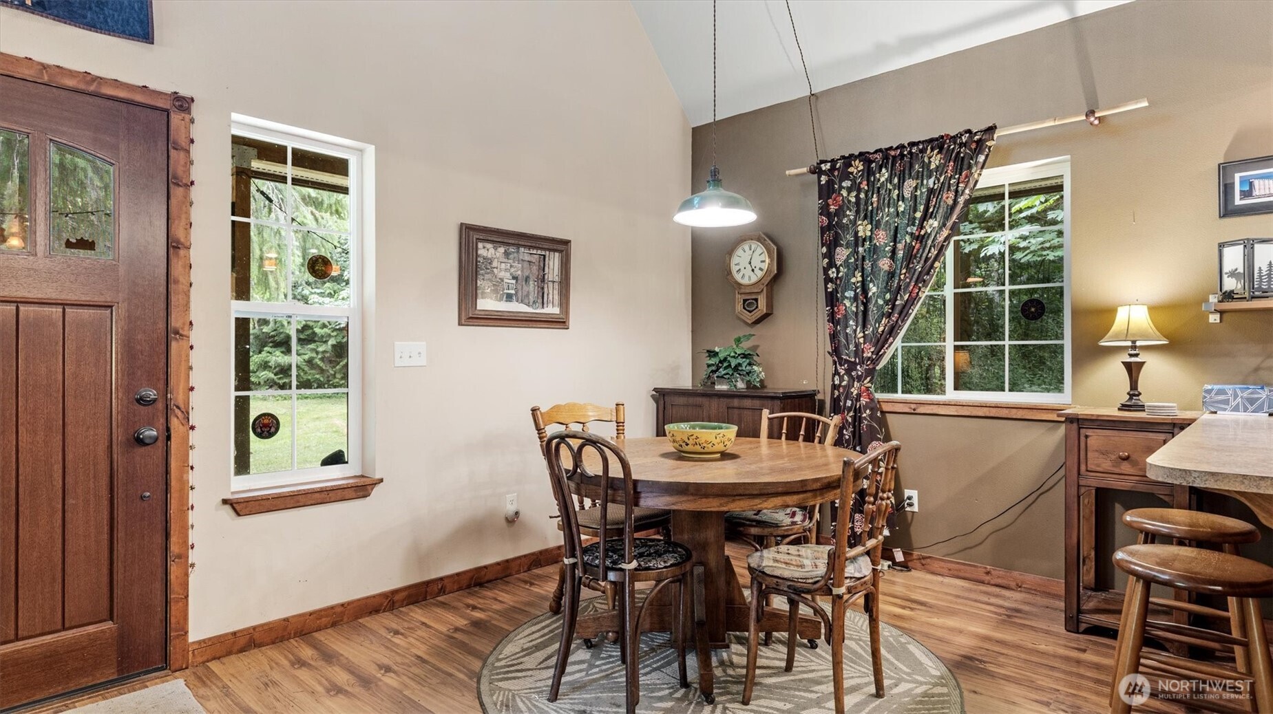 7595 Pressentin Court Property Photo 6