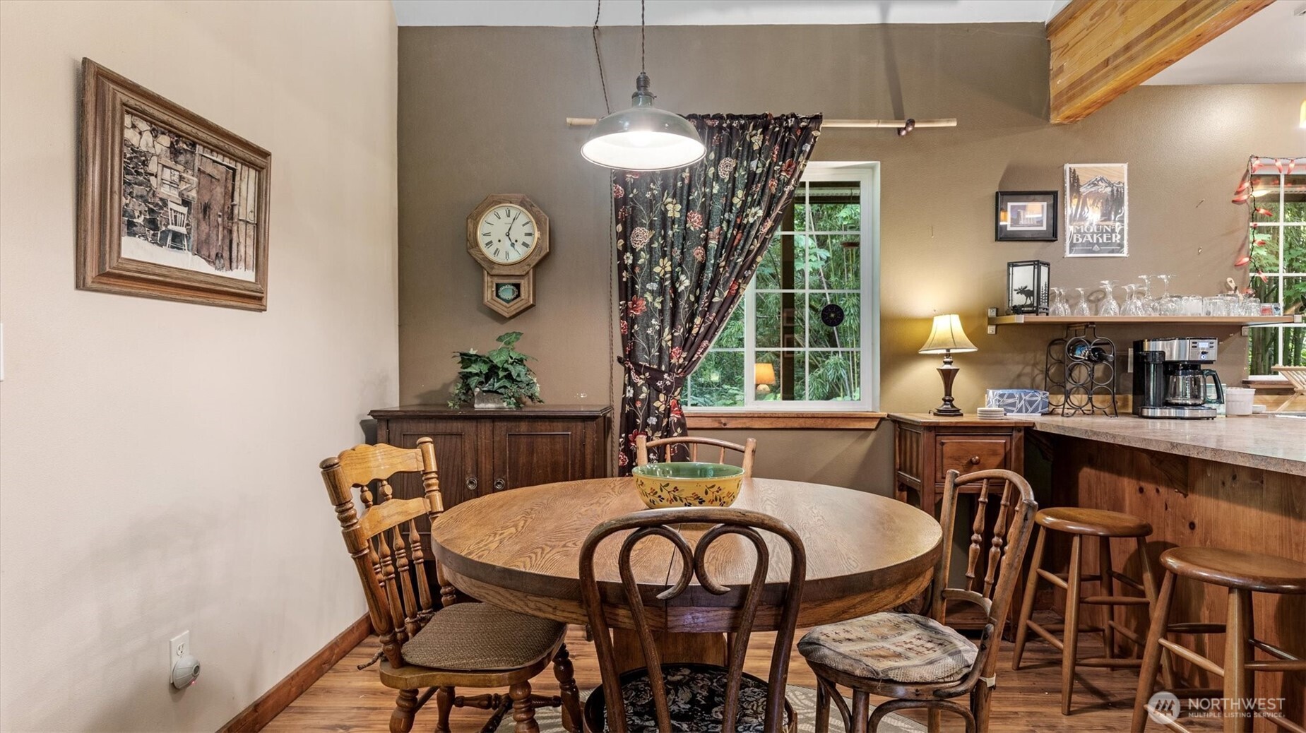 7595 Pressentin Court Property Photo 7