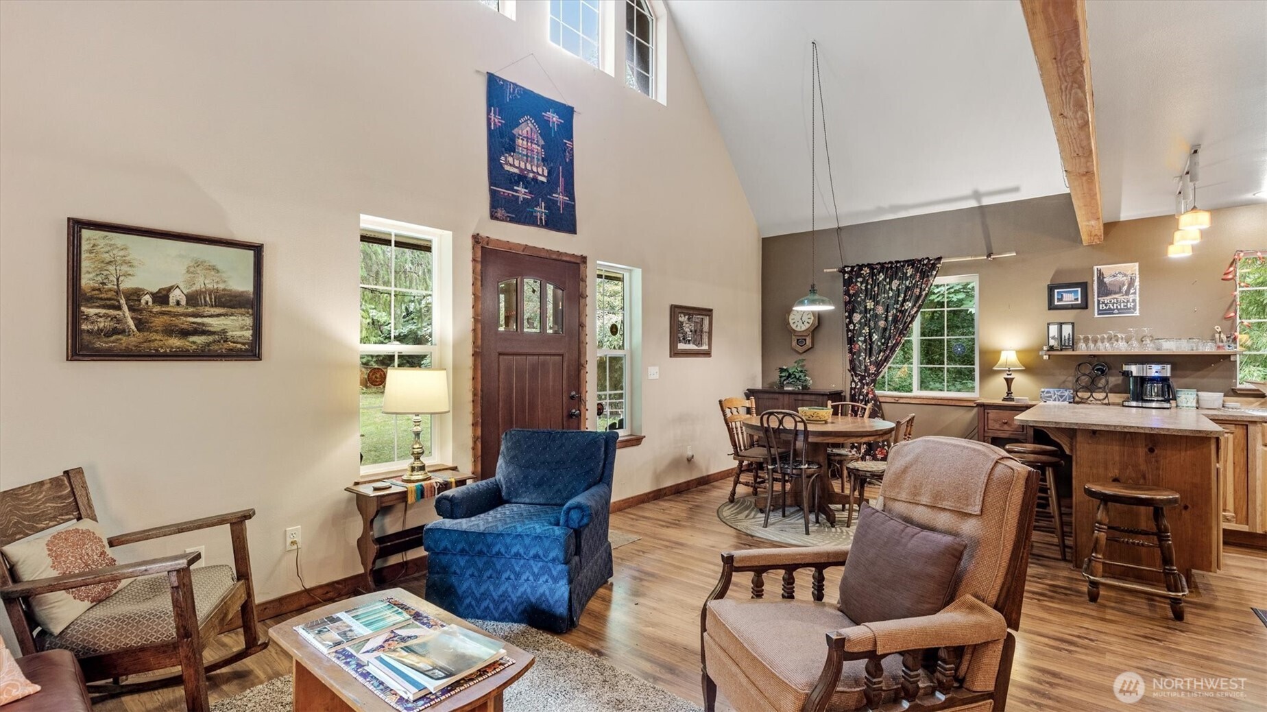 7595 Pressentin Court Property Photo 8