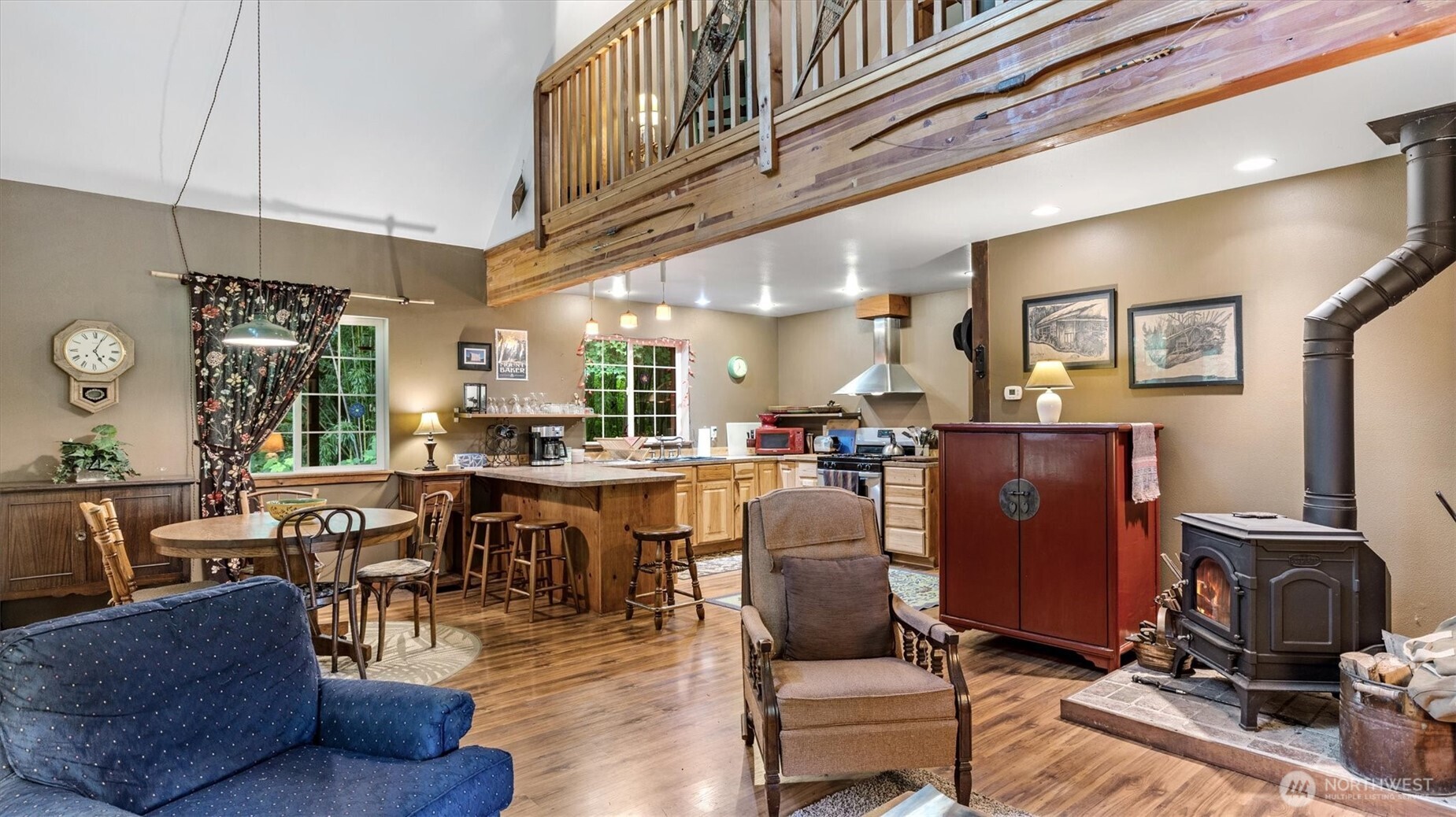 7595 Pressentin Court Property Photo 9