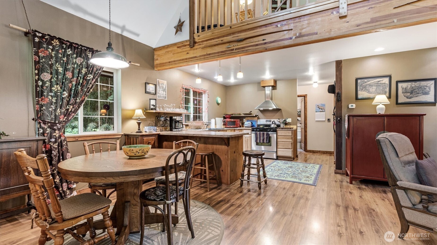 7595 Pressentin Court Property Photo 13