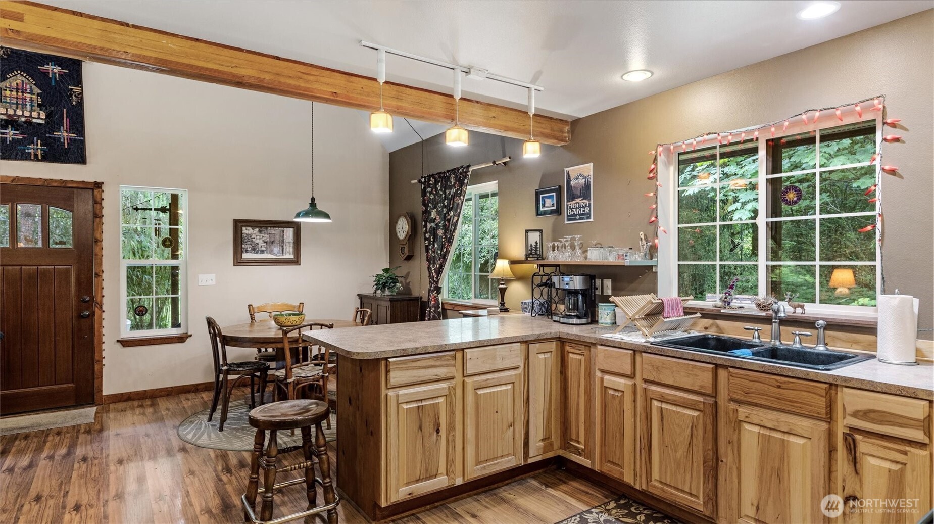 7595 Pressentin Court Property Photo 15