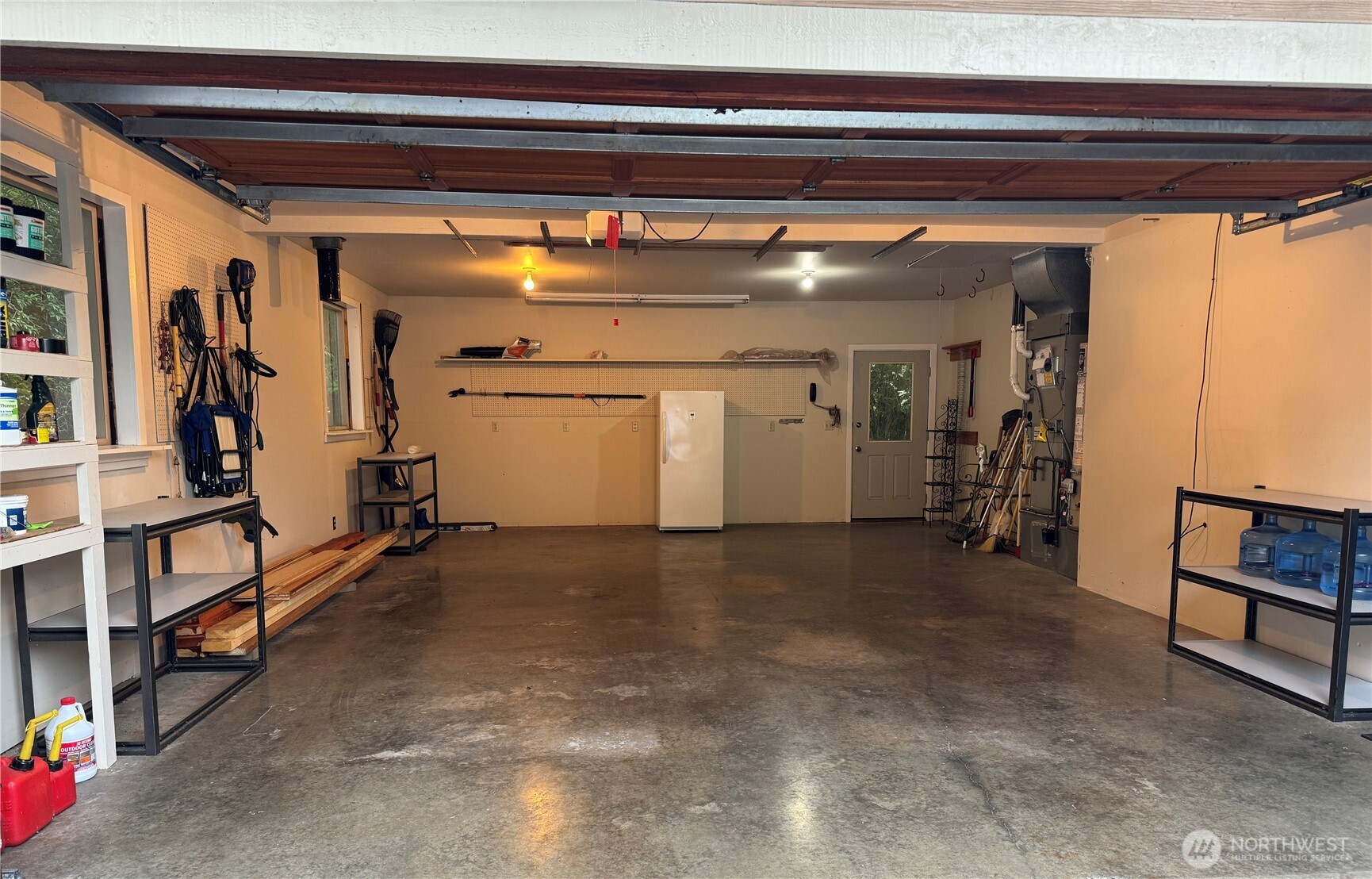 911 Coronado Avenue Property Photo 29