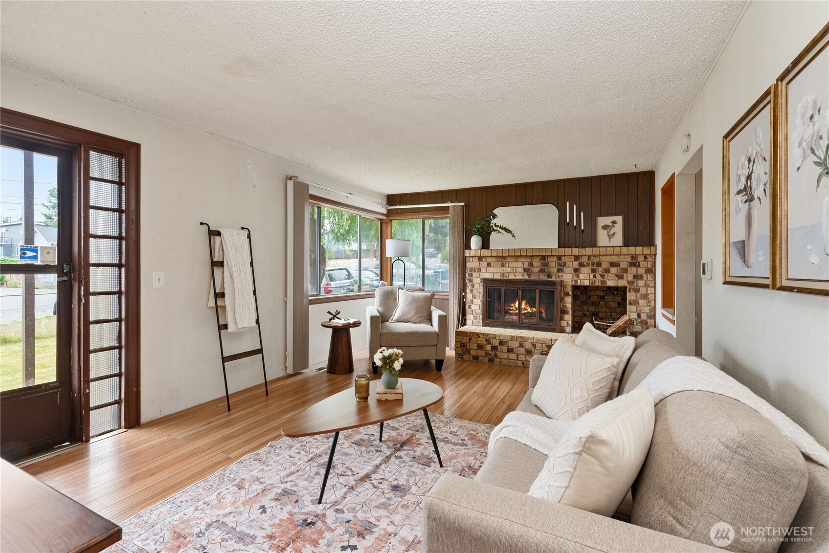 10045 1st Avenue Property Photo 5