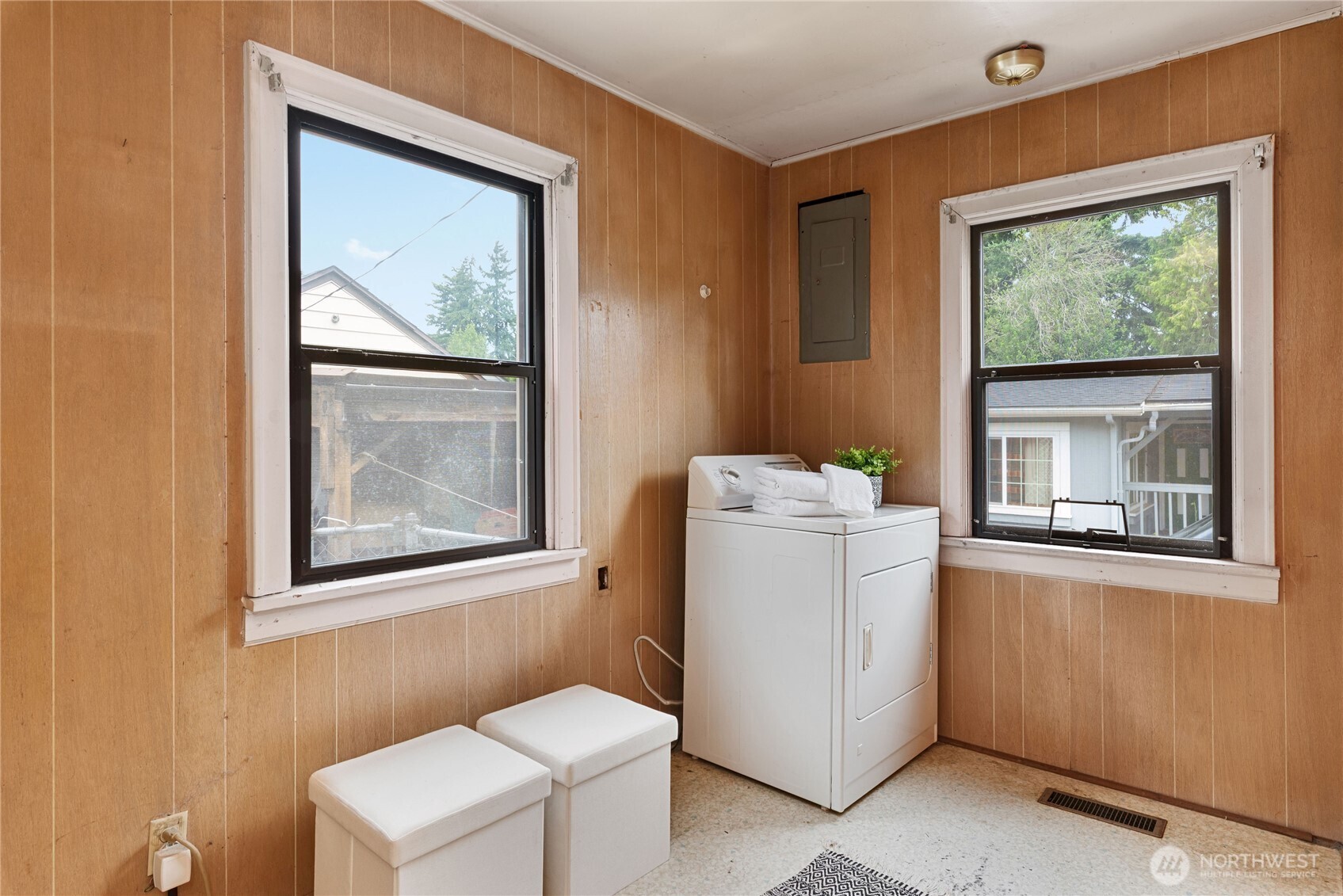 10045 1st Avenue Property Photo 13