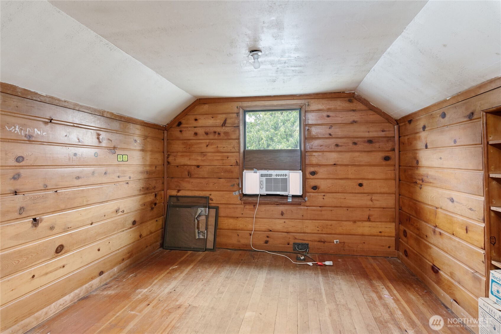 10045 1st Avenue Property Photo 18