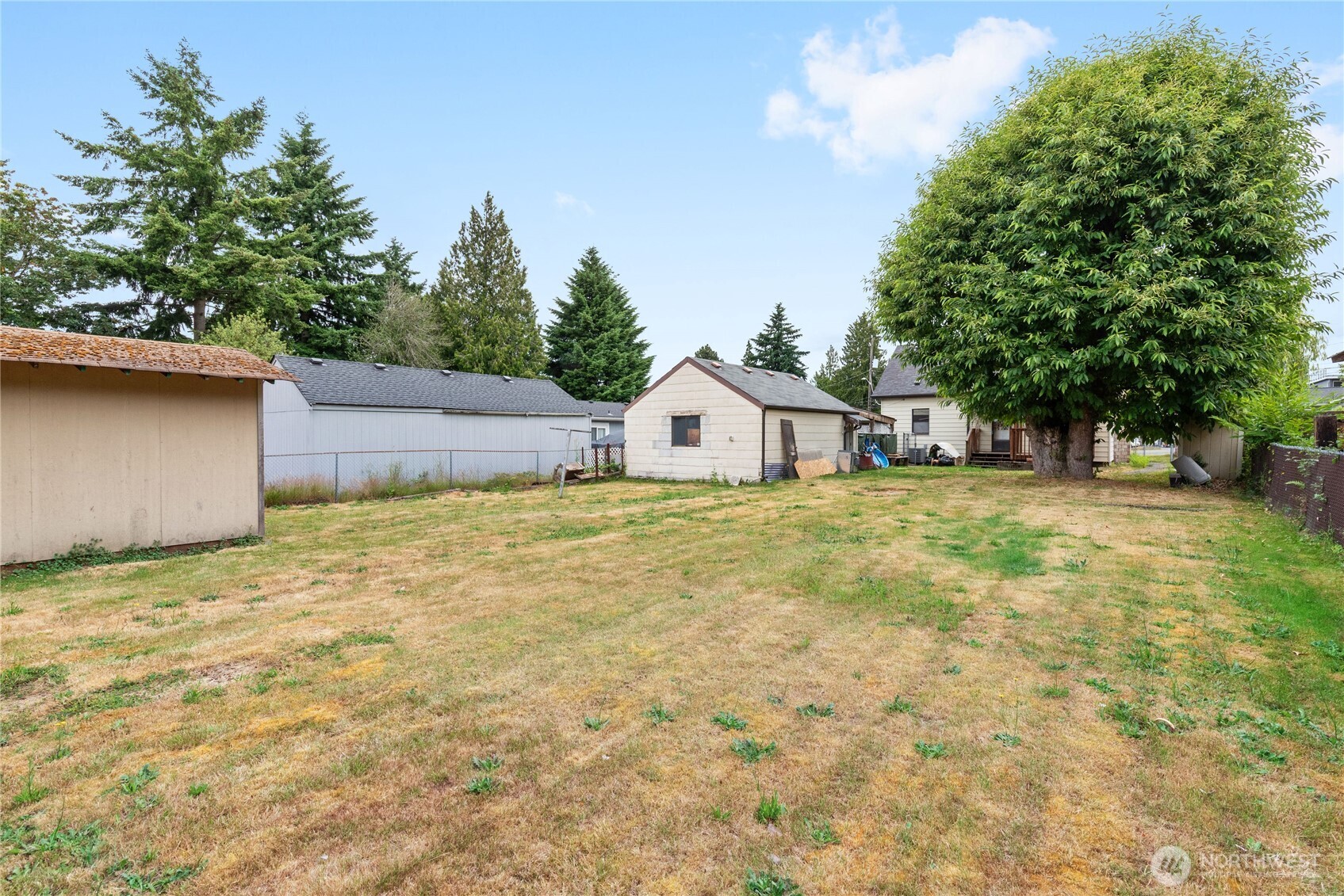 10045 1st Avenue Property Photo 24