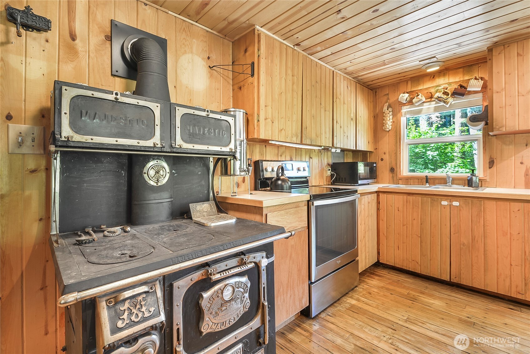13990 Brae Burn Road Property Photo 3