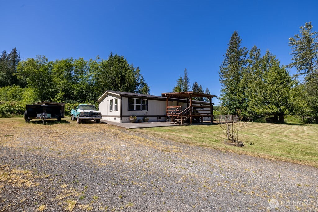 50788 Hwy 112 Property Photo 2