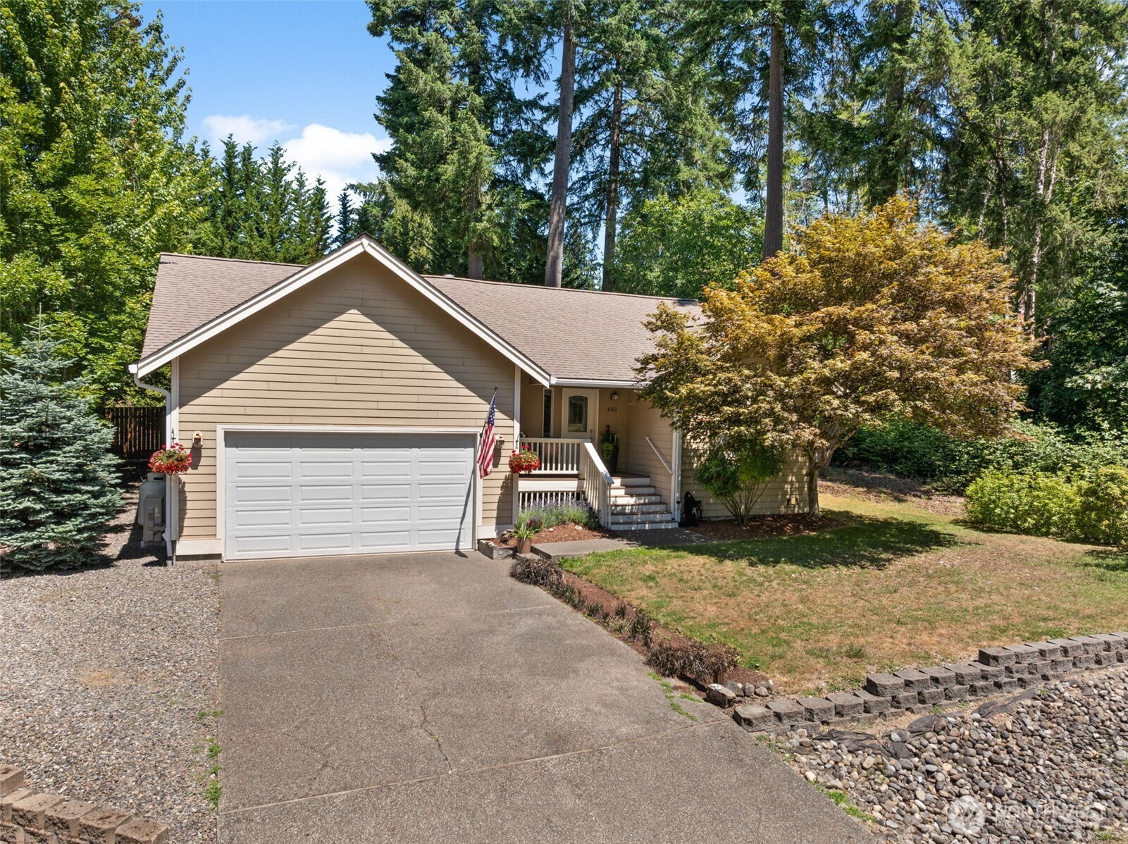 490 E Mountain View Drive Property Photo 1