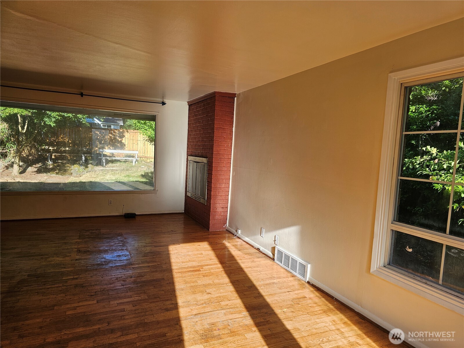 12529 14th Avenue Property Photo 7