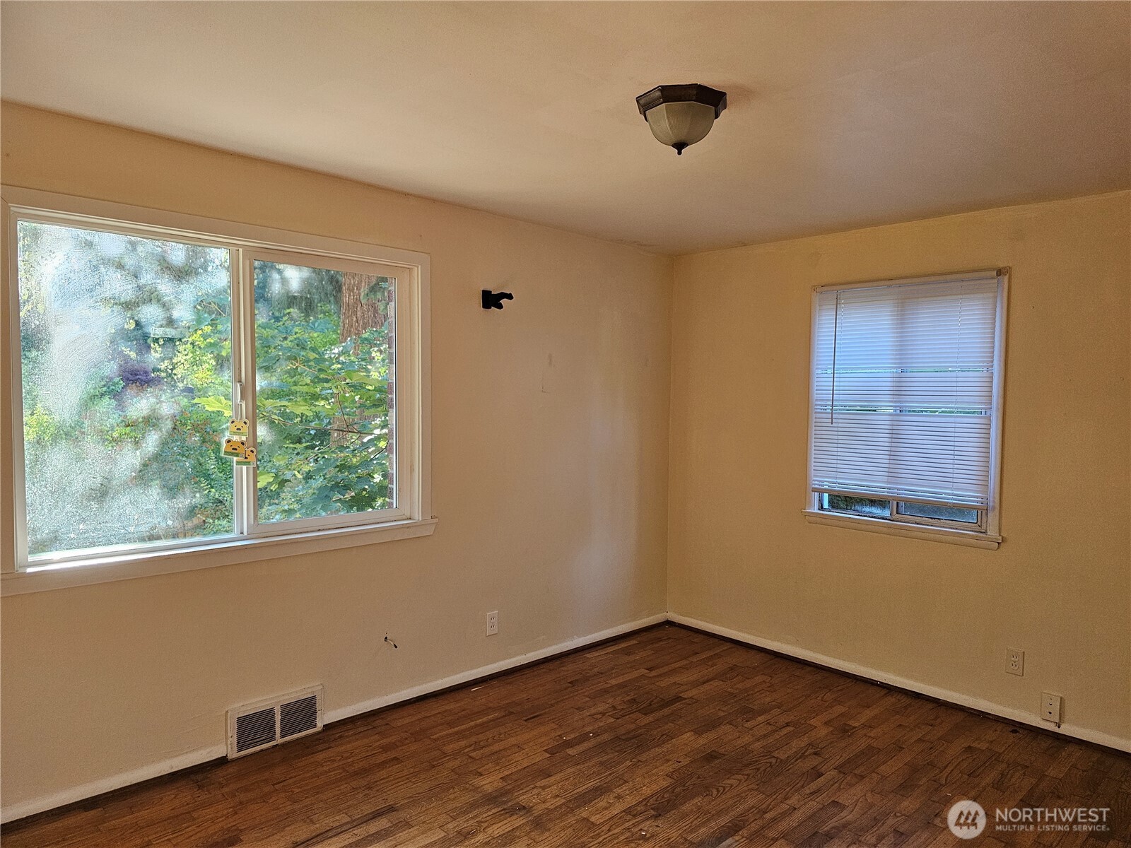12529 14th Avenue Property Photo 14