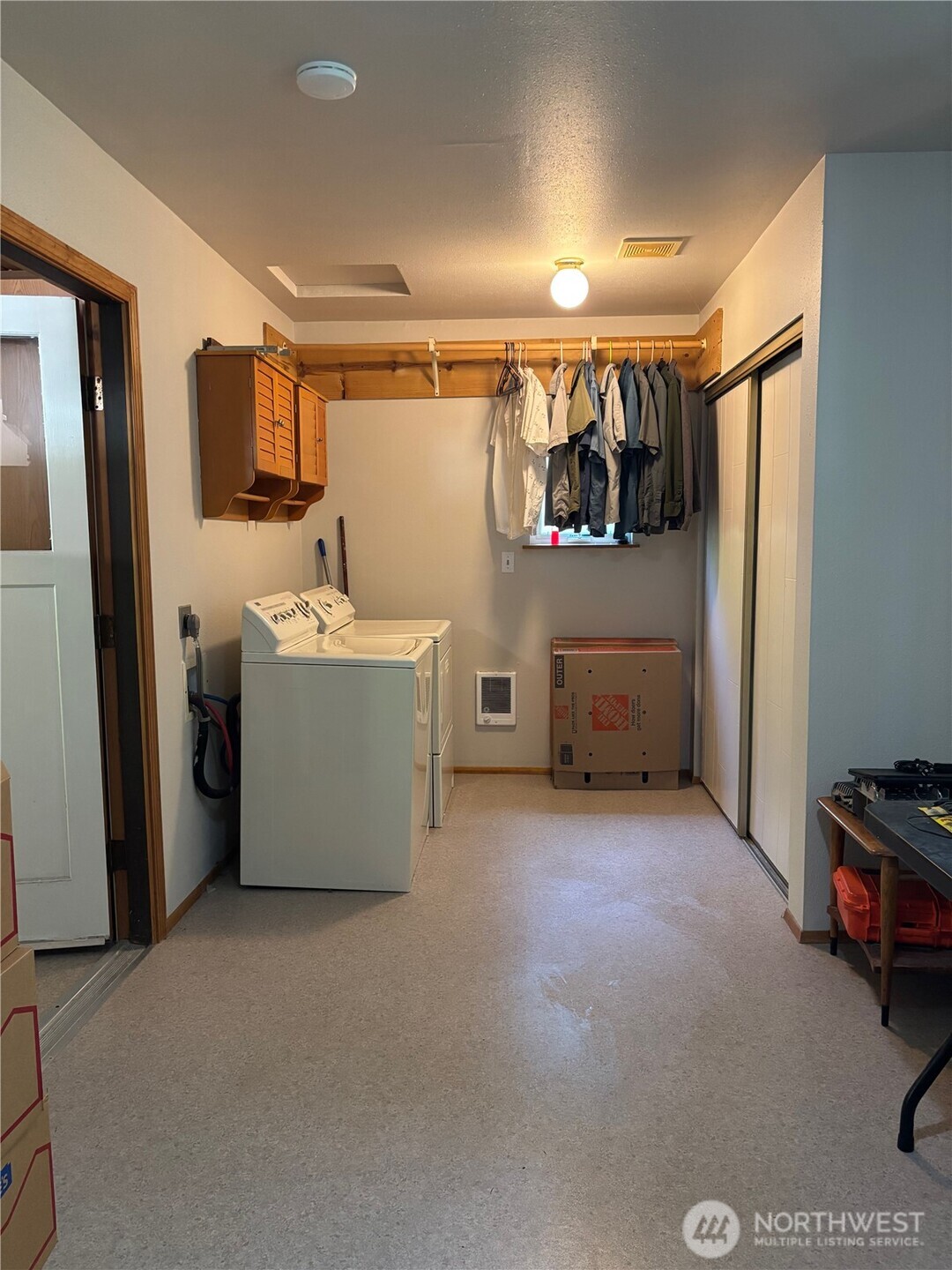 141 N Handicap Place Property Photo 12