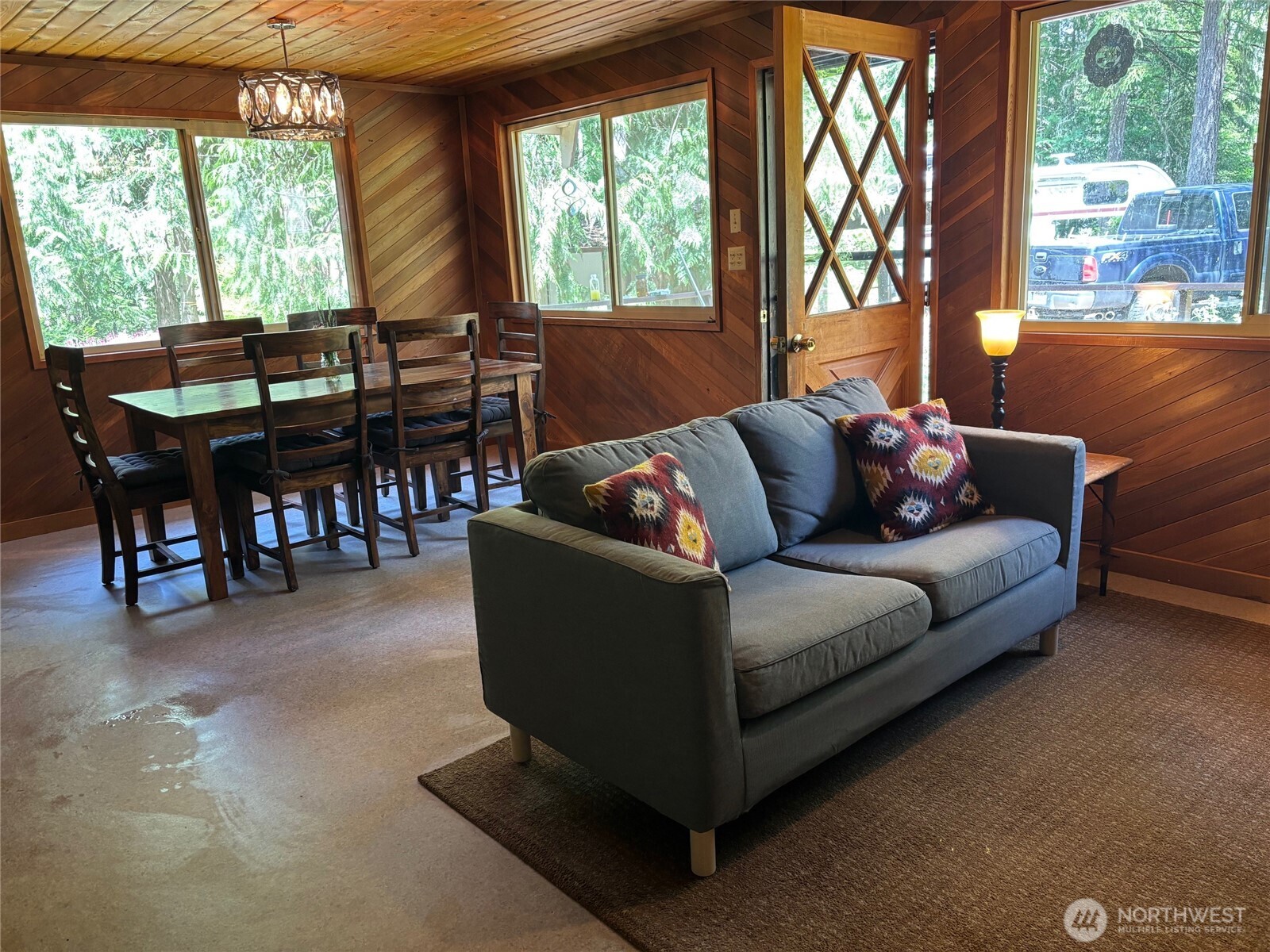141 N Handicap Place Property Photo 16