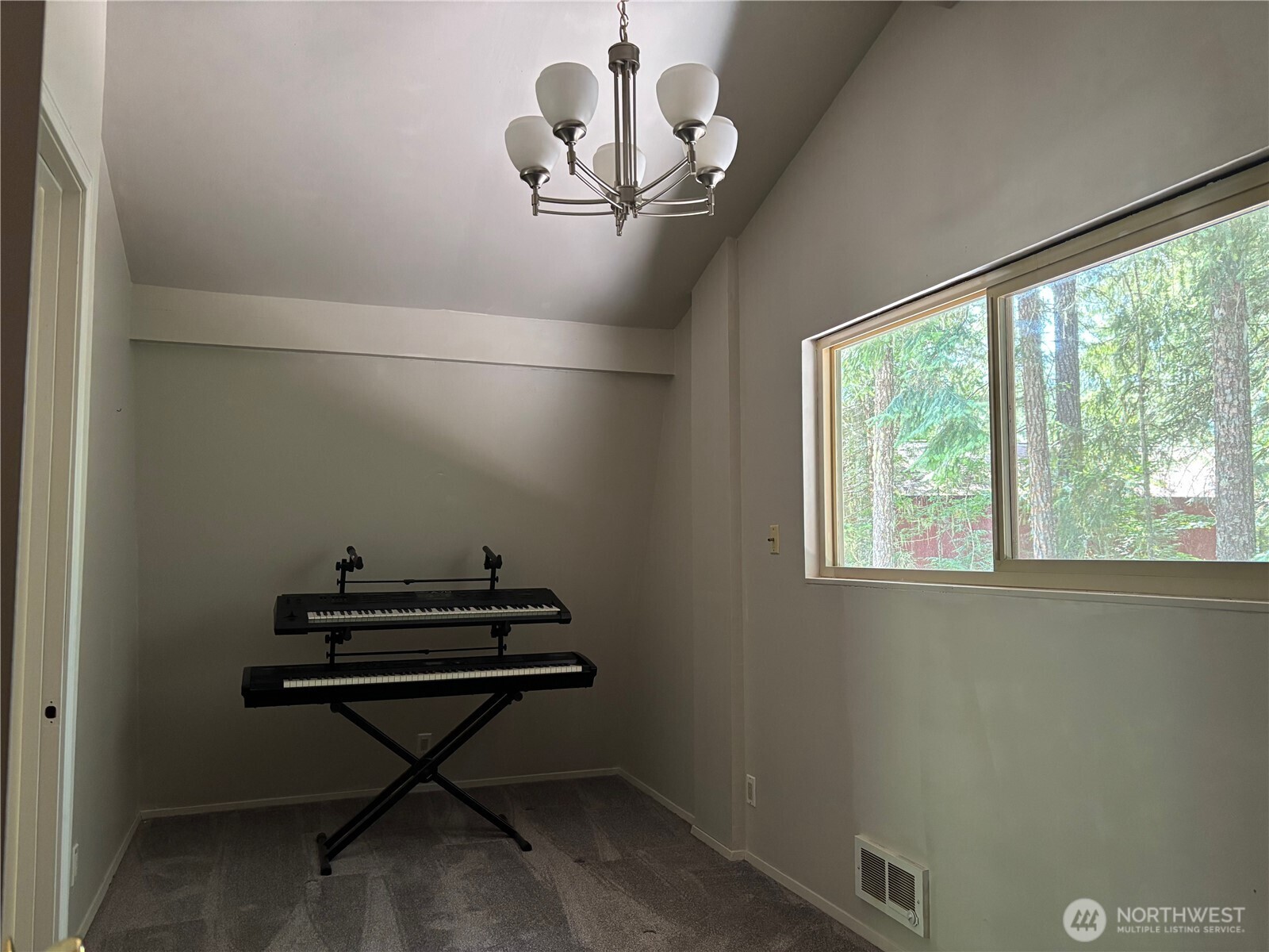 141 N Handicap Place Property Photo 17