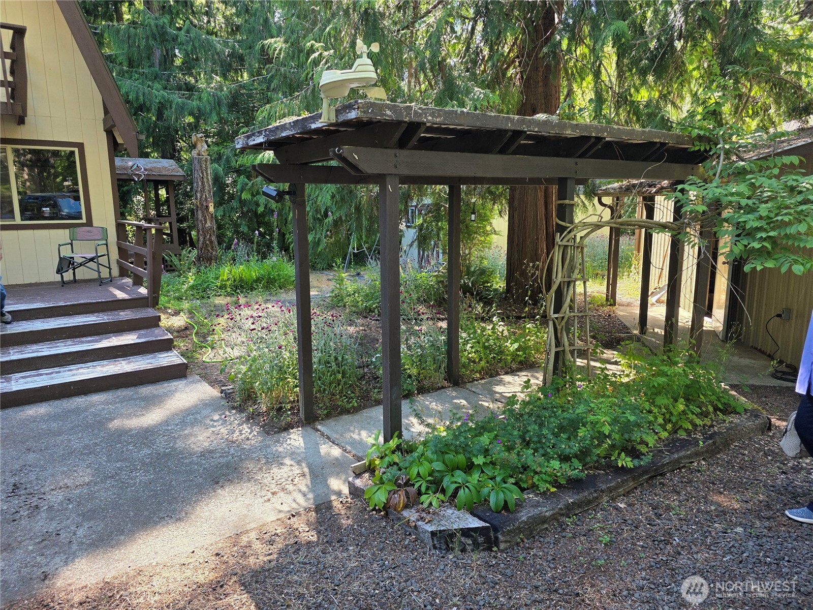 141 N Handicap Place Property Photo 34
