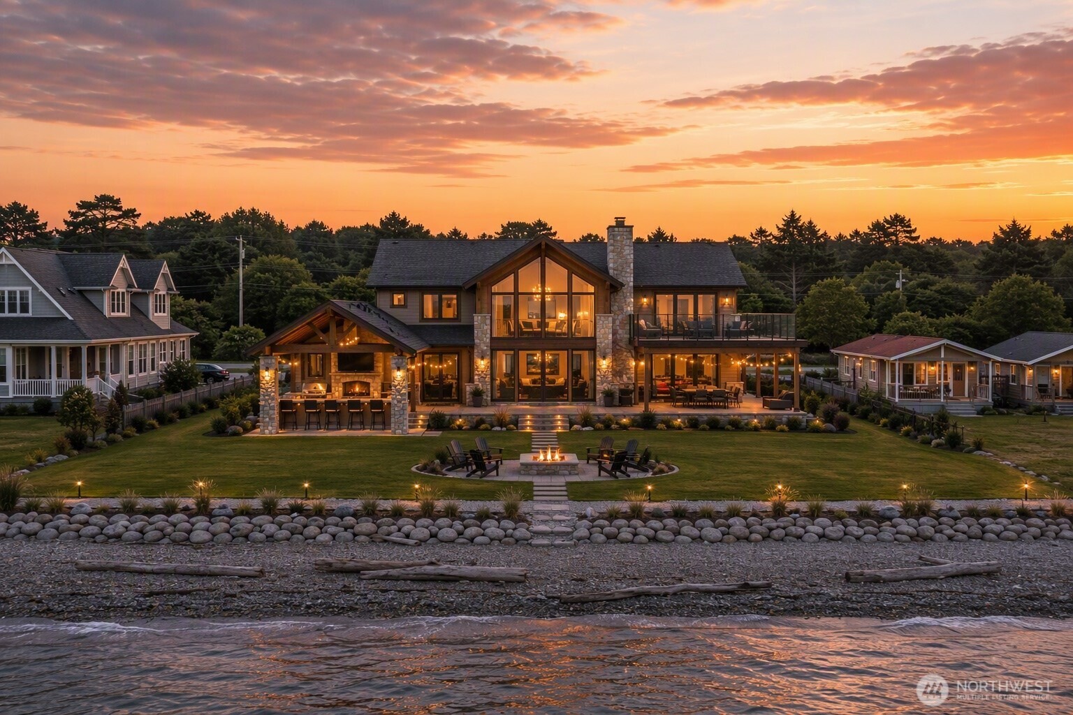 585 Marine Drive Property Photo 1