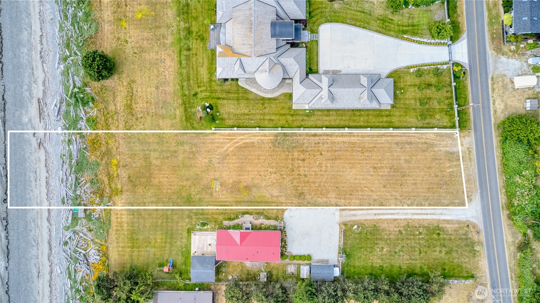 585 Marine Drive Property Photo 6