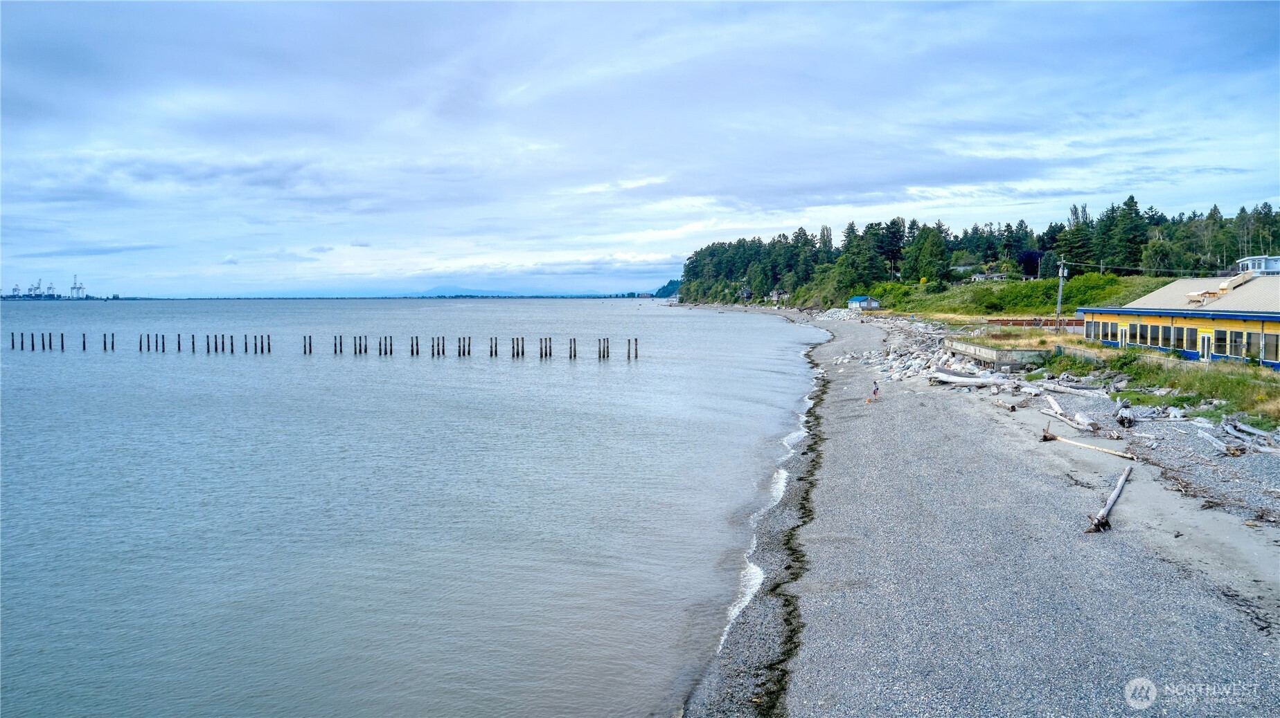 585 Marine Drive Property Photo 9