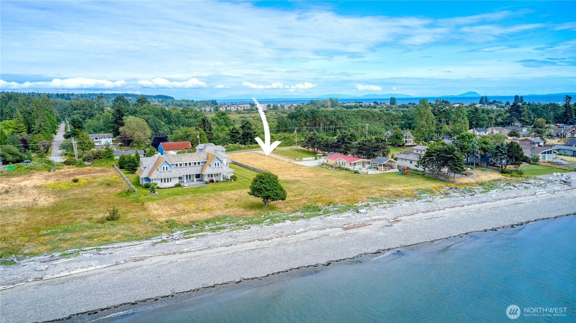 585 Marine Drive Property Photo 12