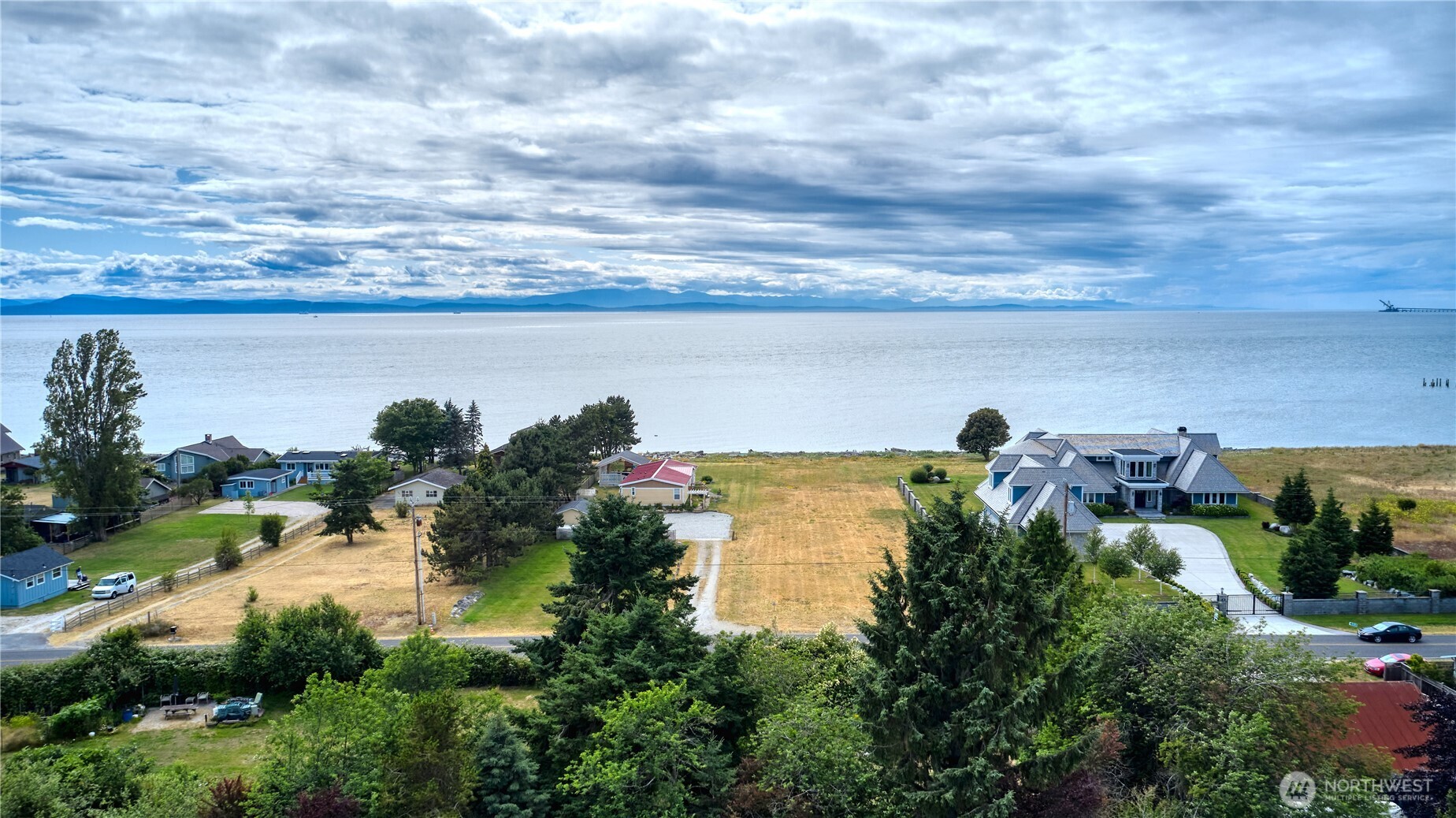585 Marine Drive Property Photo 15