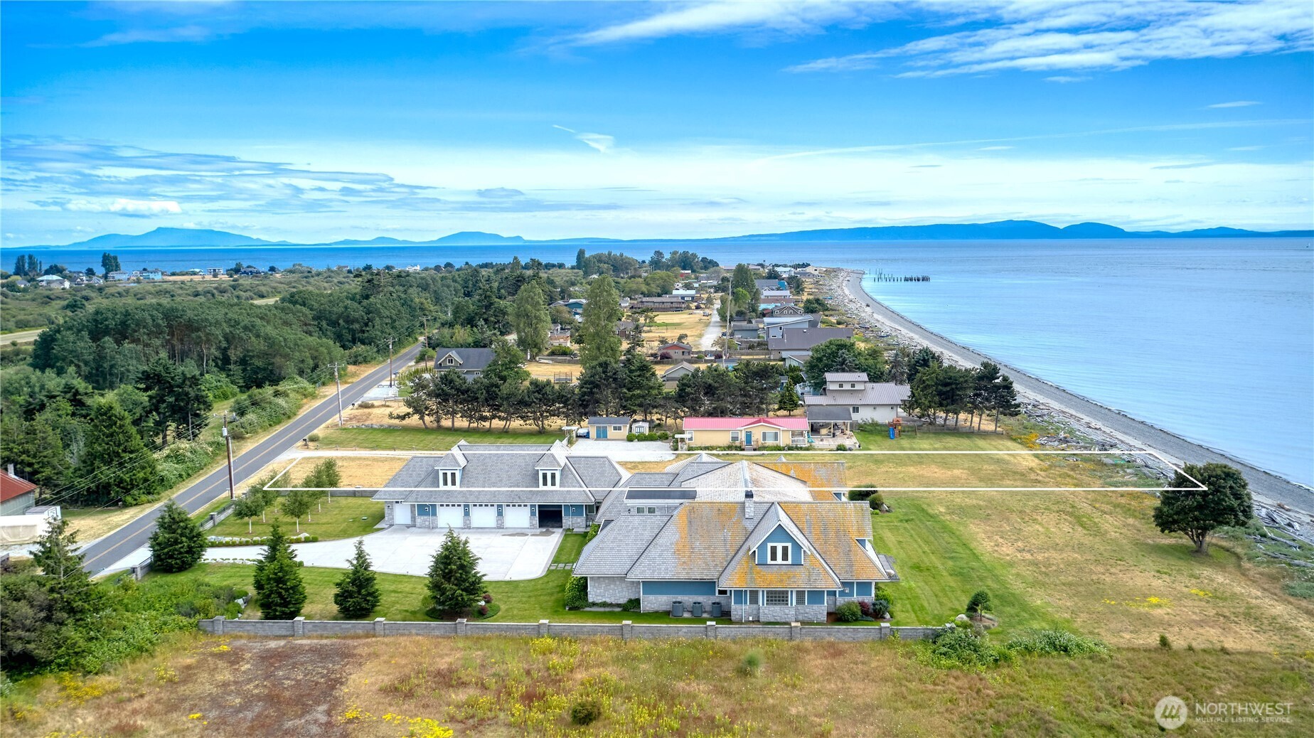 585 Marine Drive Property Photo 19