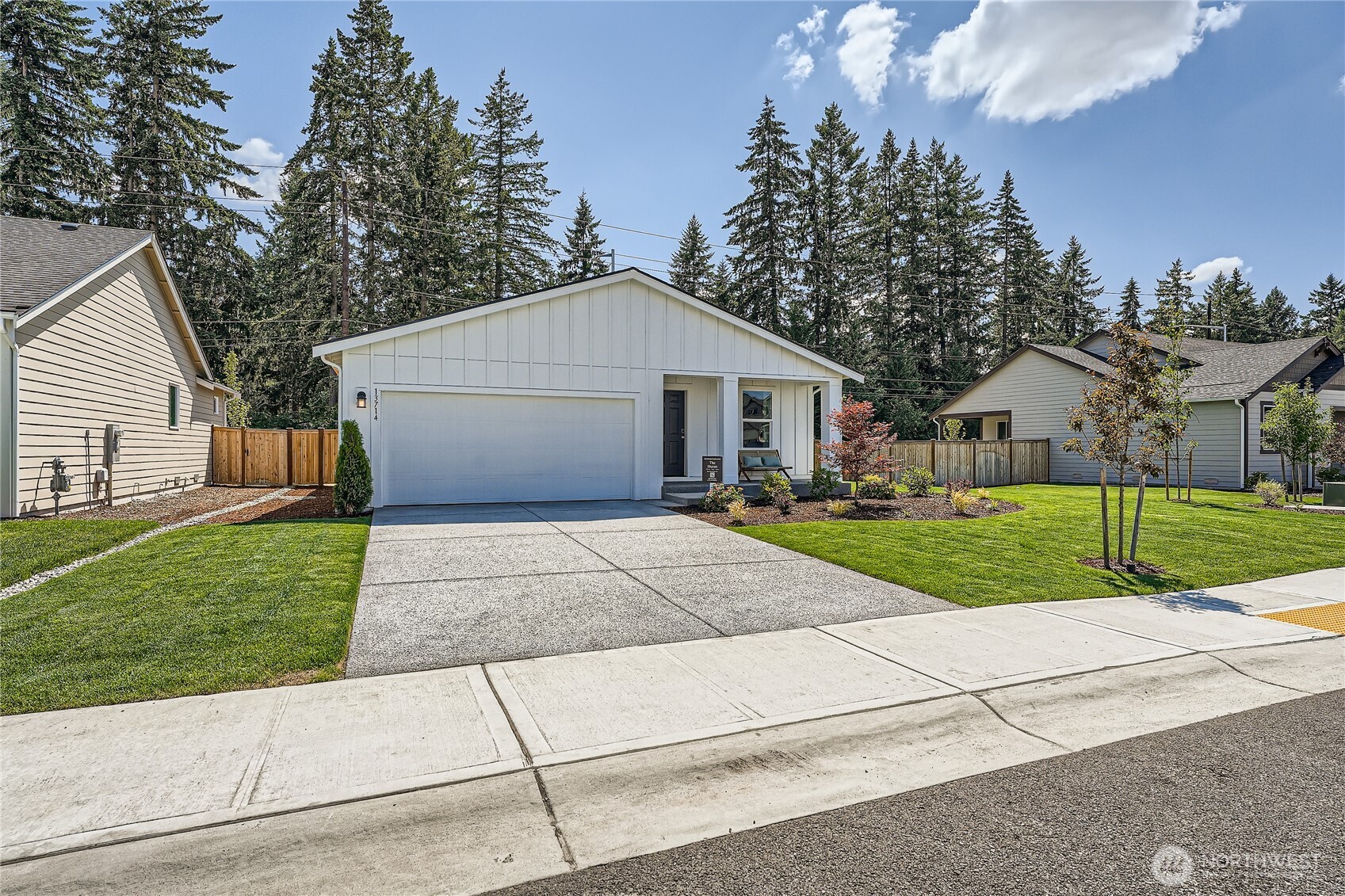 13908 198th Street Property Photo 2