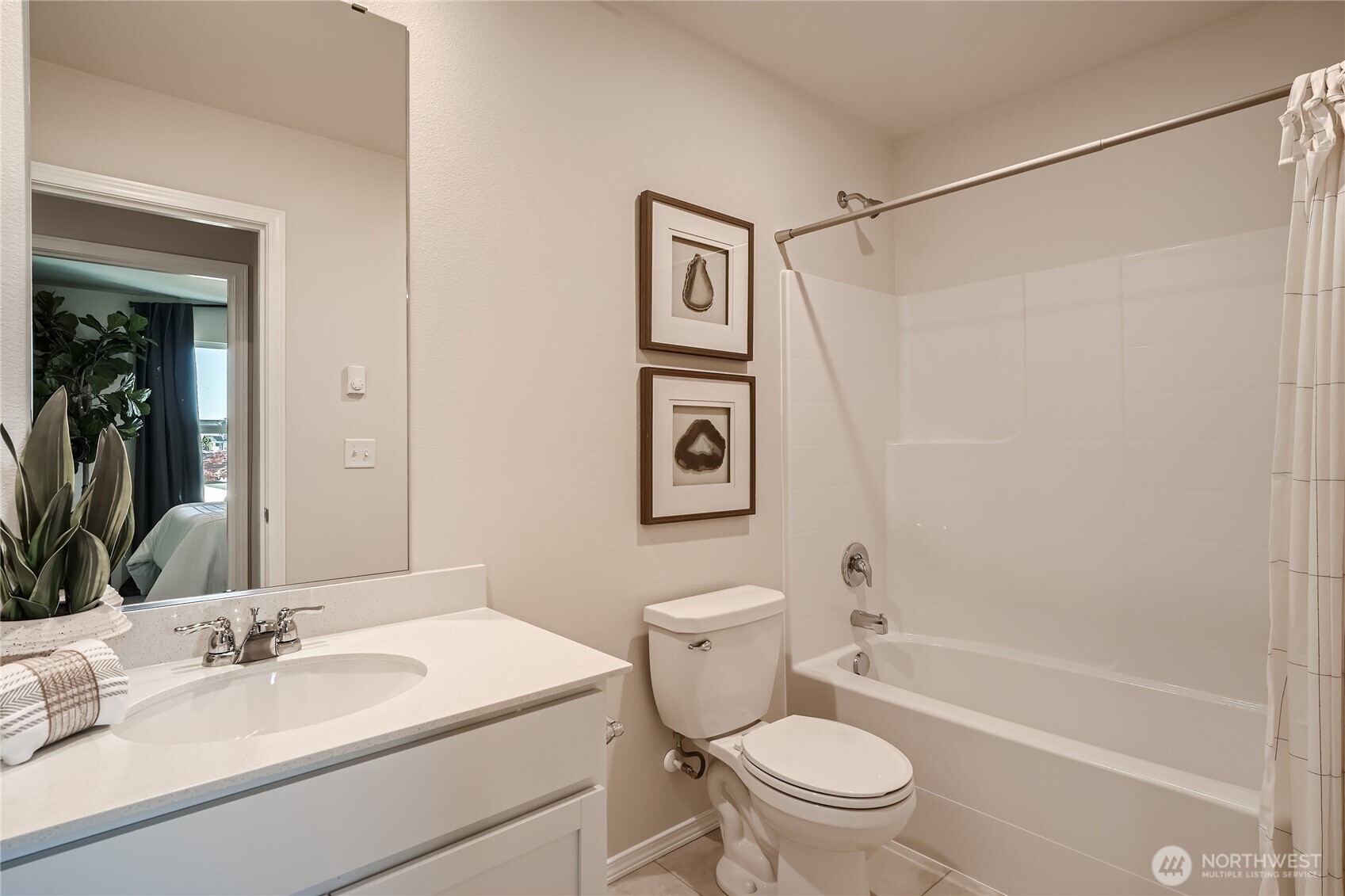 13908 198th Street Property Photo 6