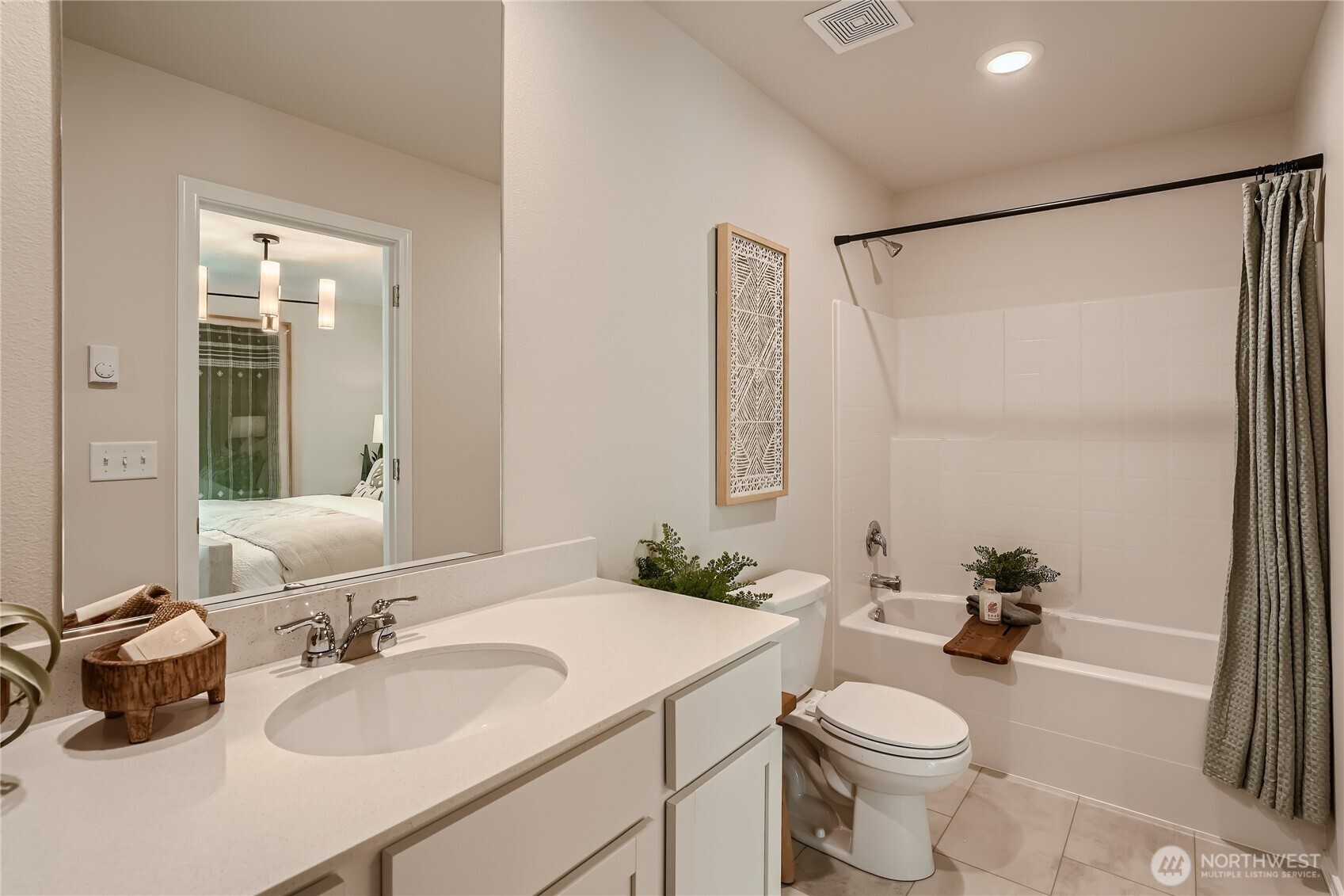 13908 198th Street Property Photo 9