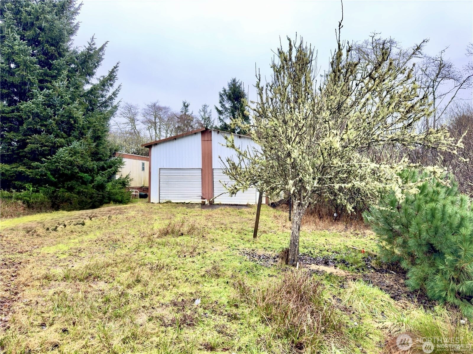 748 Lanyard Court Property Photo 2