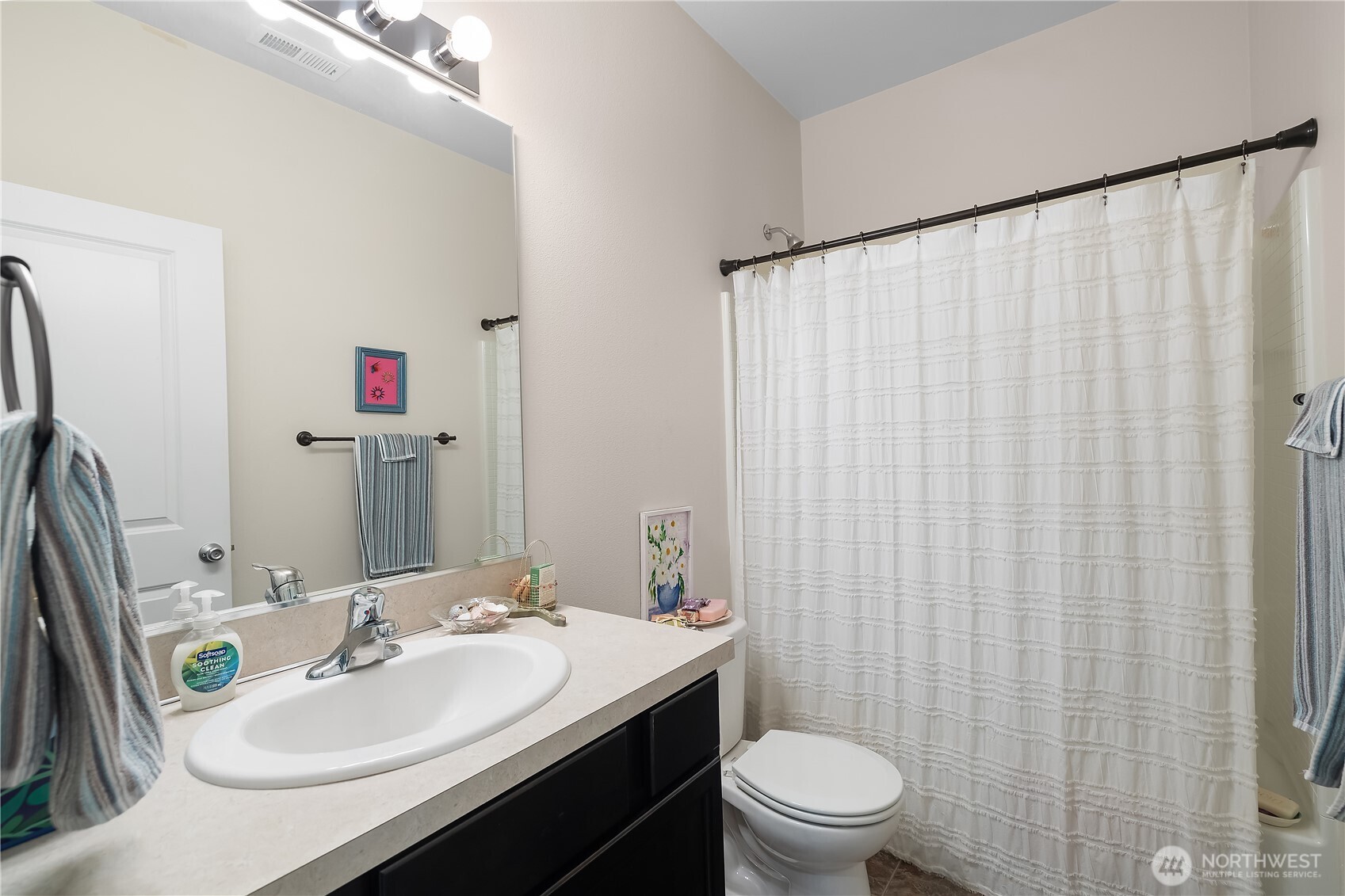 7015 Alta Vista Drive Property Photo 4