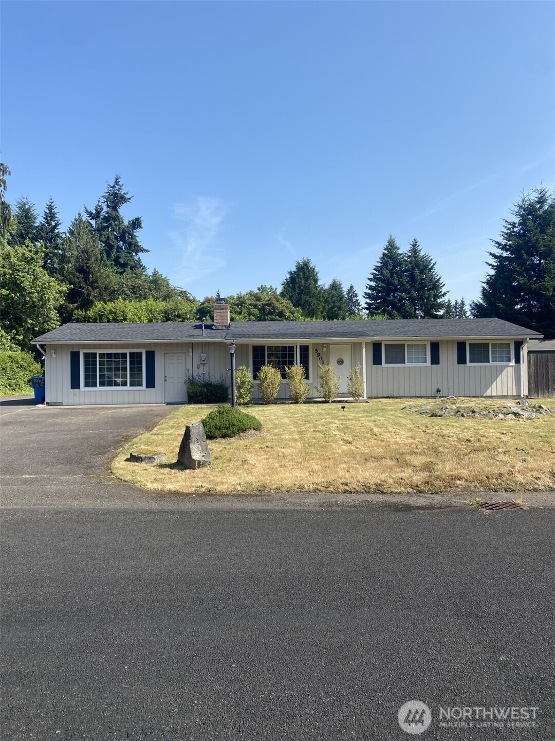 5901 86th Street Property Photo 1
