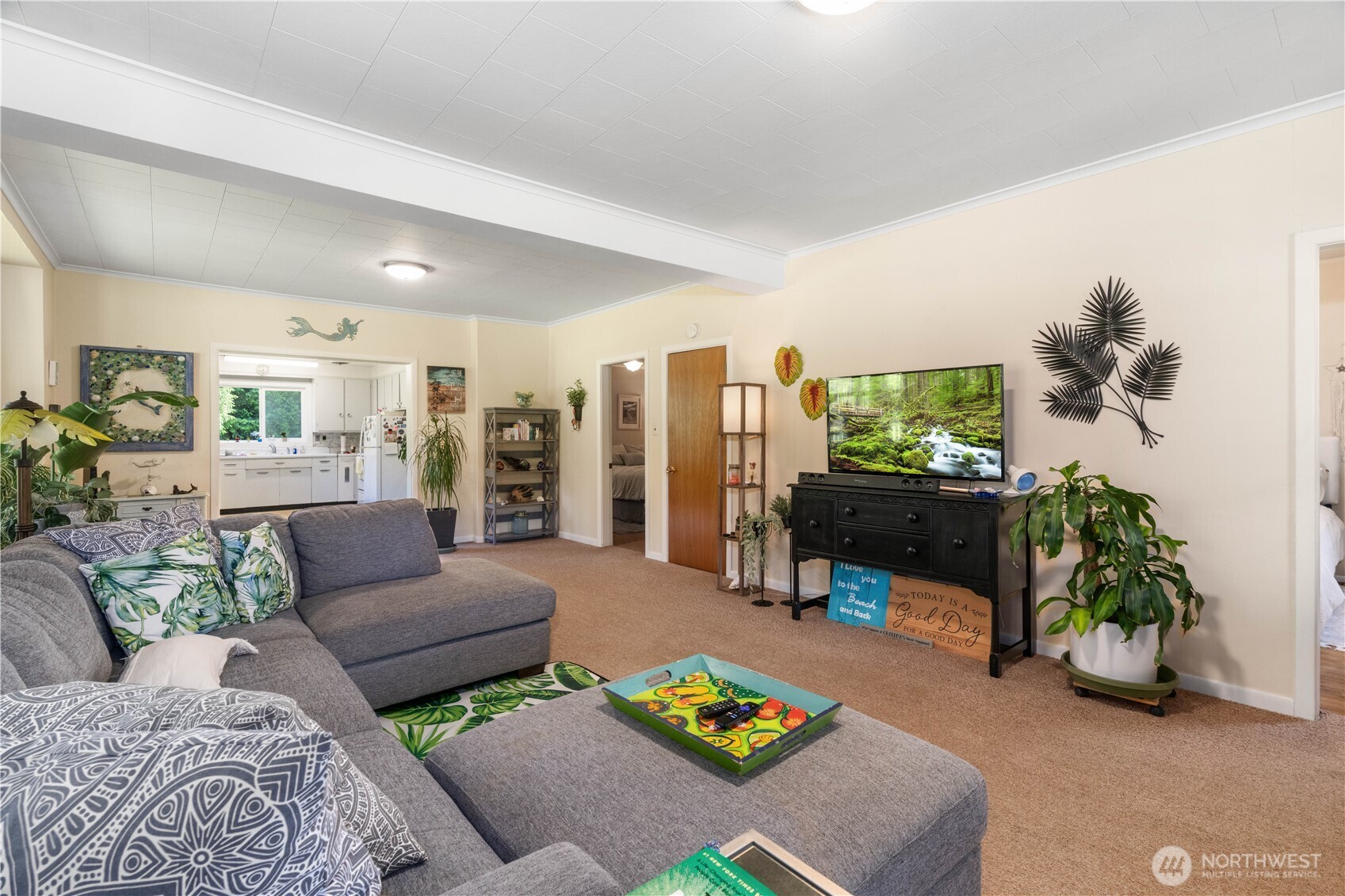 2401797 Property Photo 19