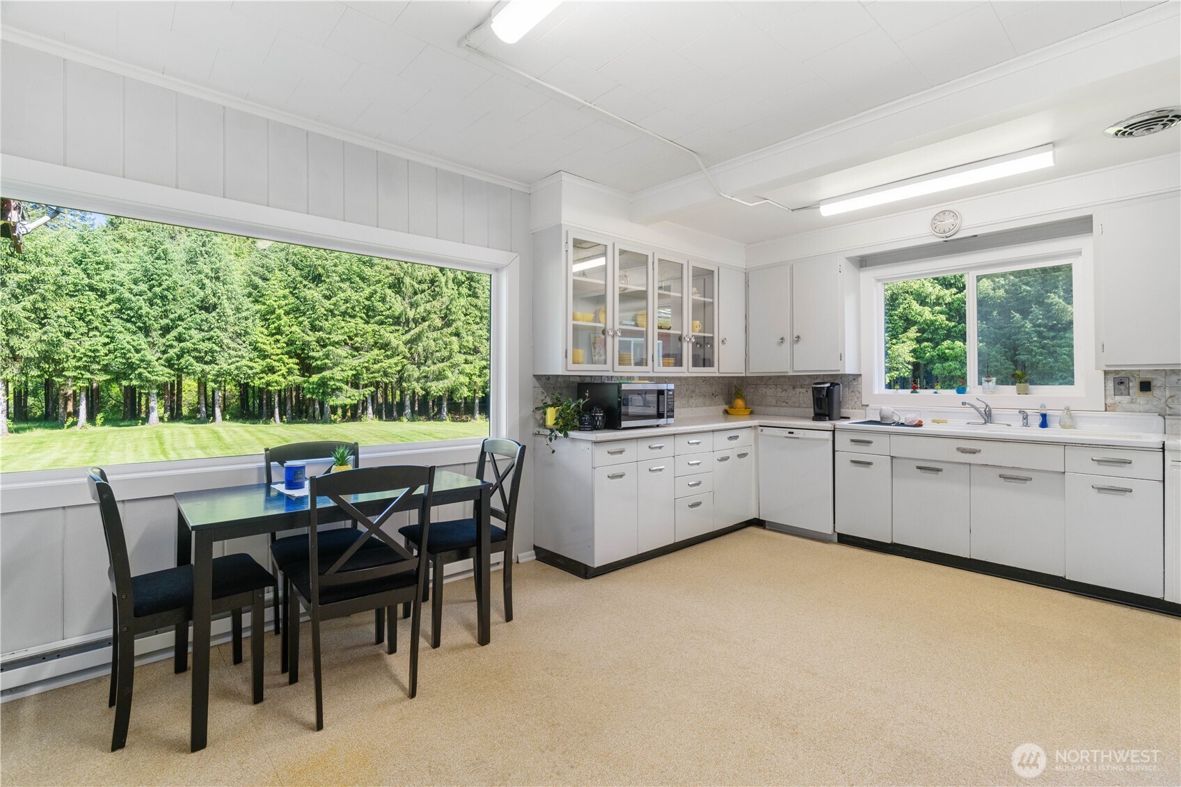 2401797 Property Photo 20