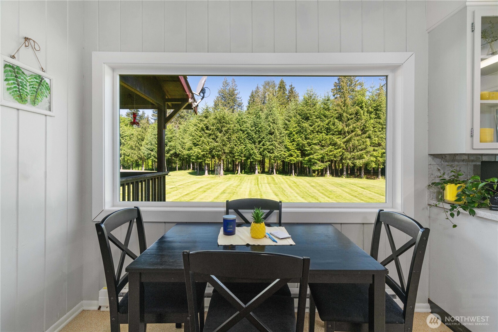 2401797 Property Photo 21