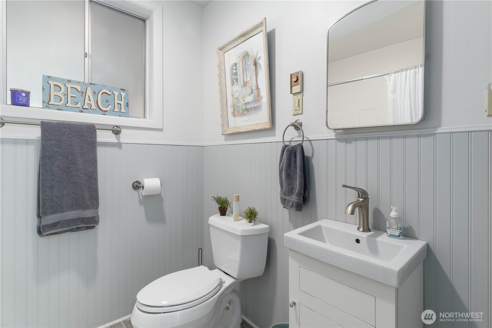2401797 Property Photo 25