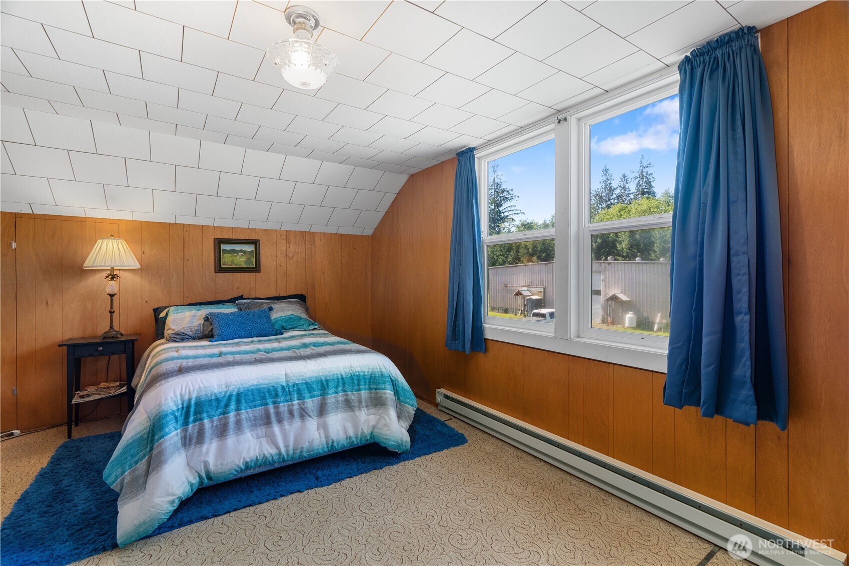 2401797 Property Photo 29