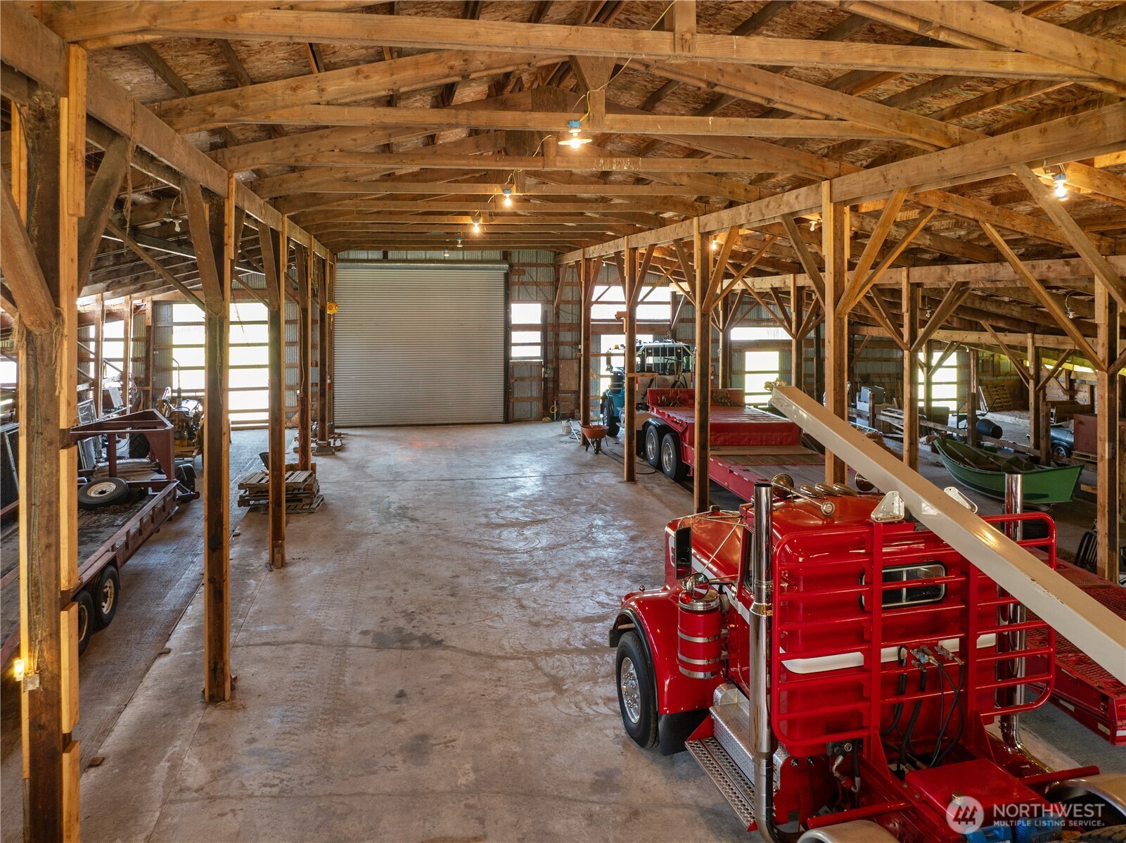 2401797 Property Photo 38