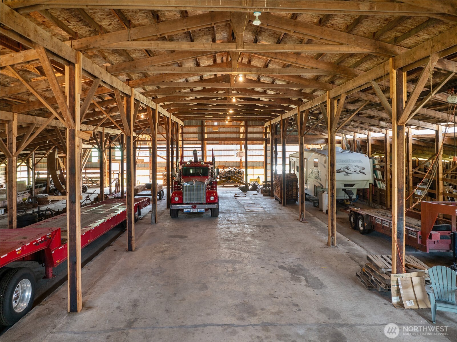 2401797 Property Photo 39