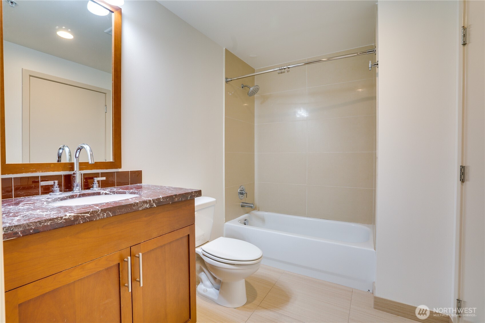 1515 Dock Street 306 Property Photo 22