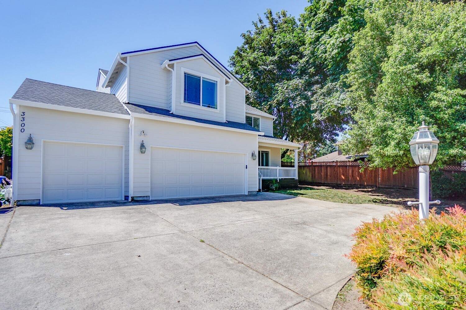 3300 Ne 90th Circle Property Photo 1
