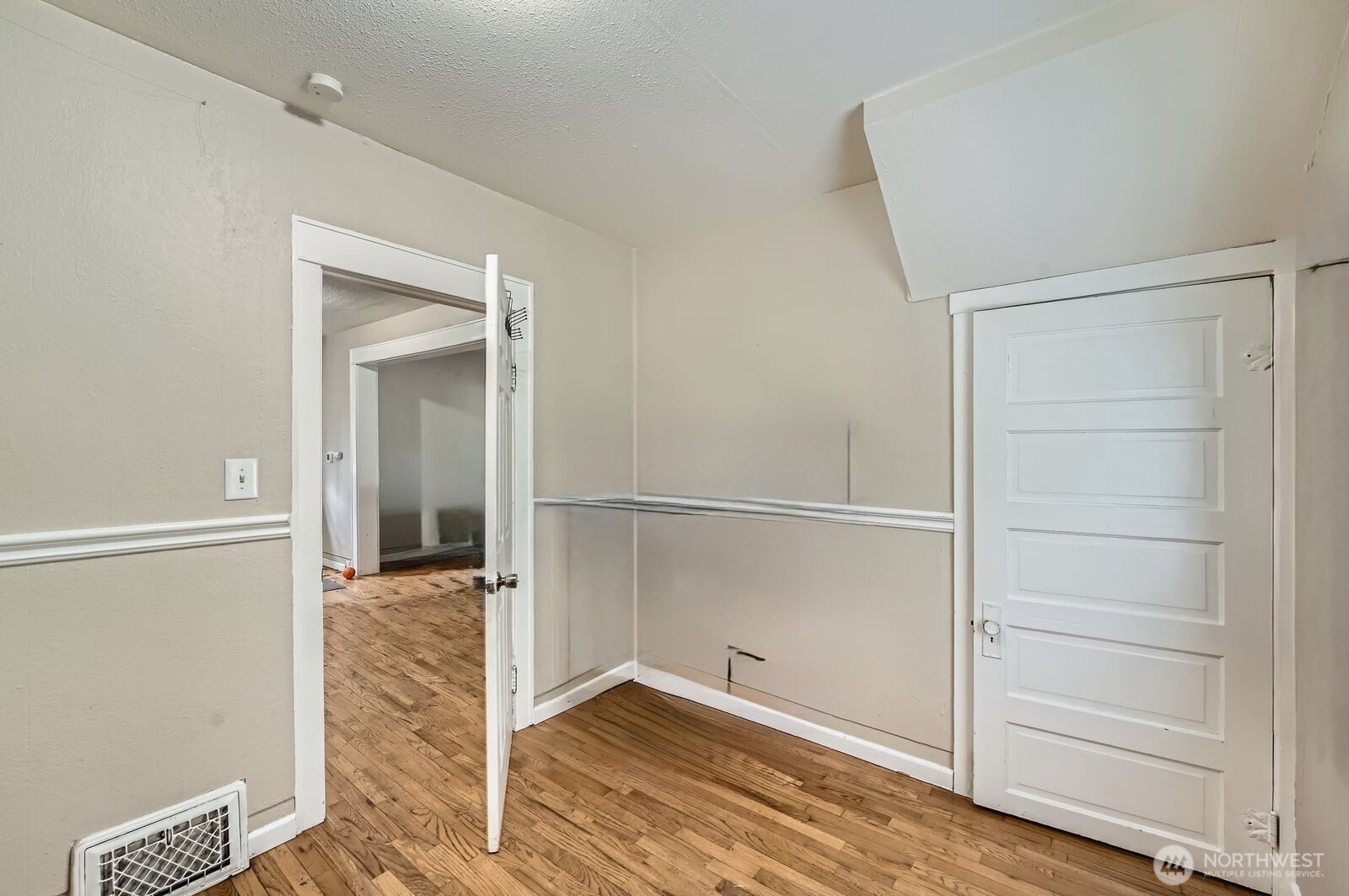 102 N Street Property Photo 7