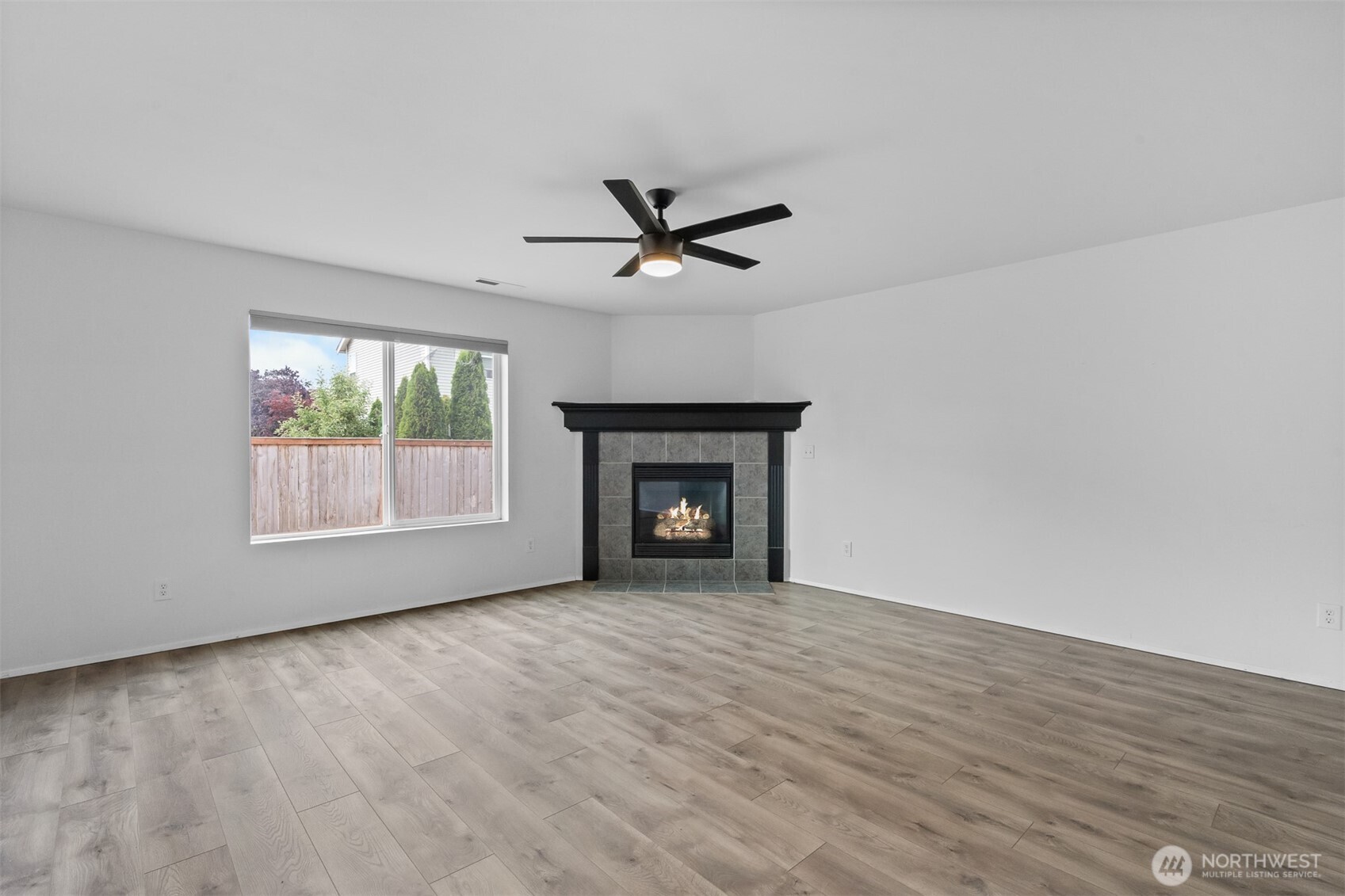 14933 Terra View Street Property Photo 9