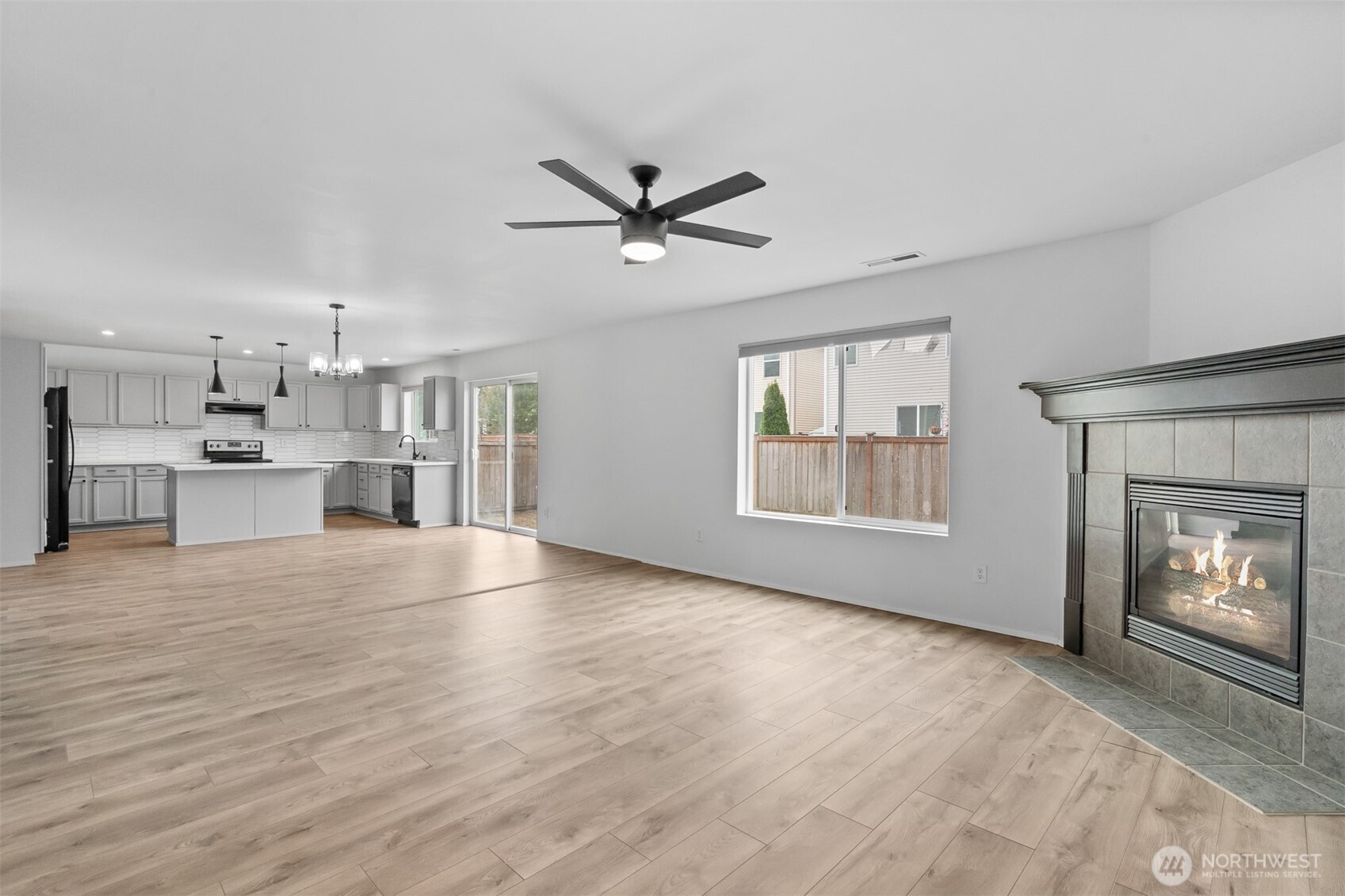 14933 Terra View Street Property Photo 10