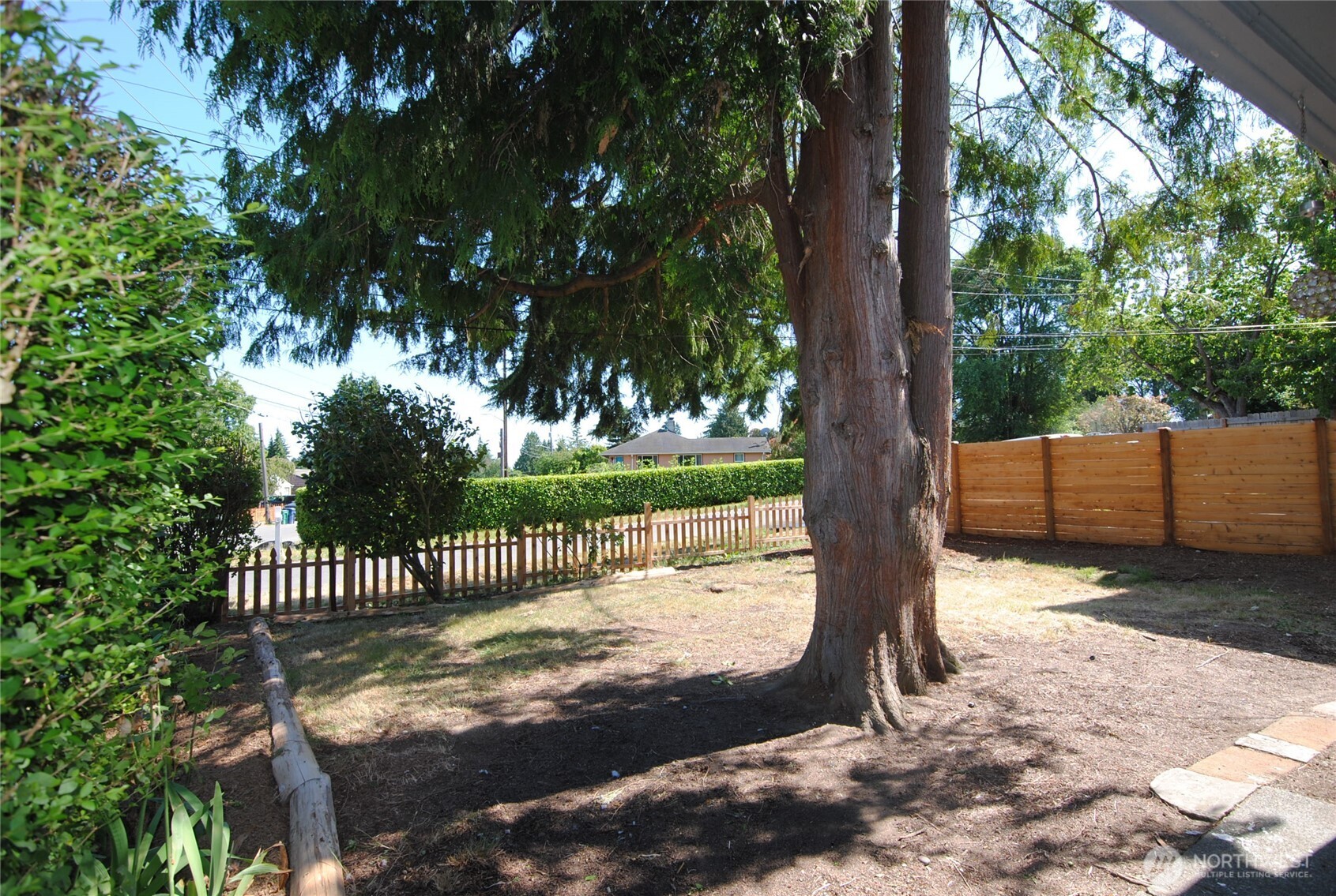 130 S 108th Place Property Photo 3
