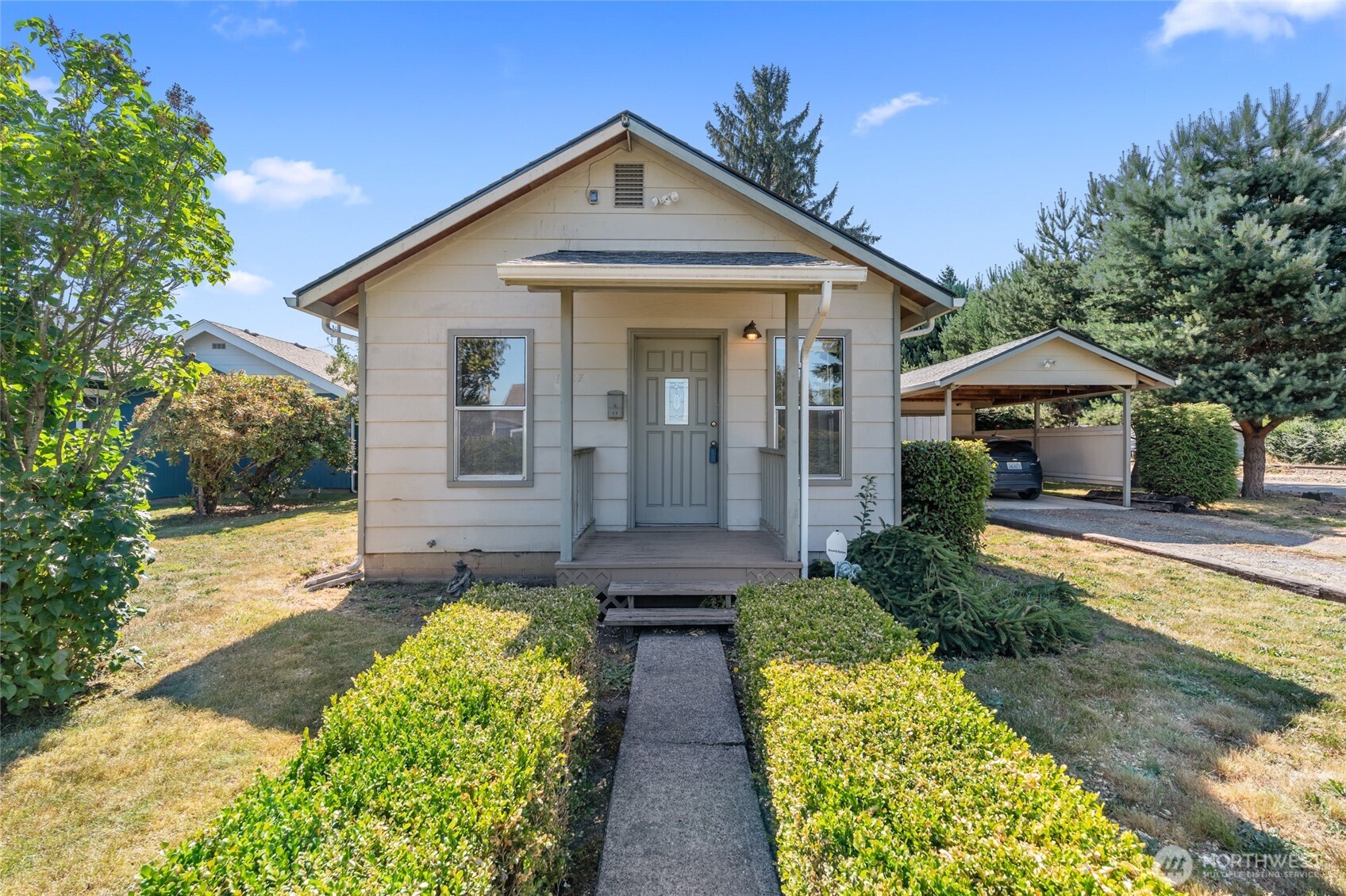 1027 N Washington Street Avenue Property Photo 1