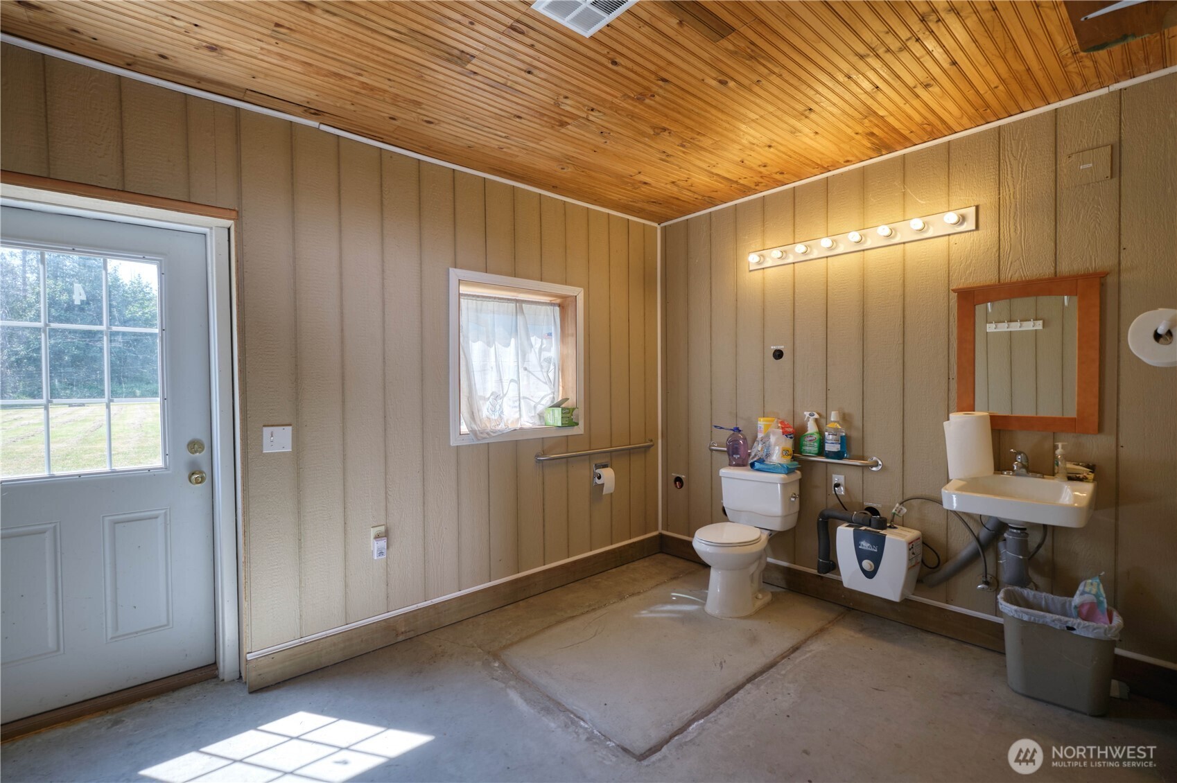 1591 Mckenzie Way Property Photo 28