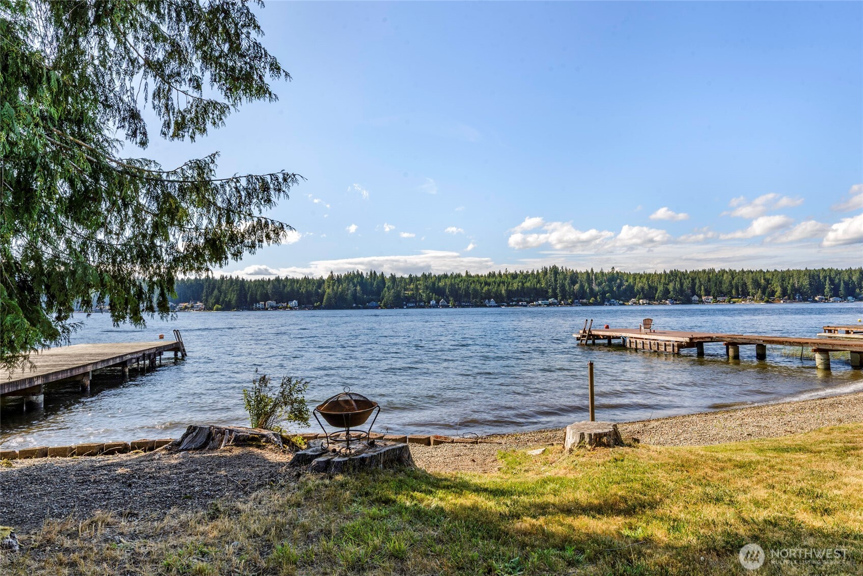 1171 E Mason Lake Drive Property Photo 3