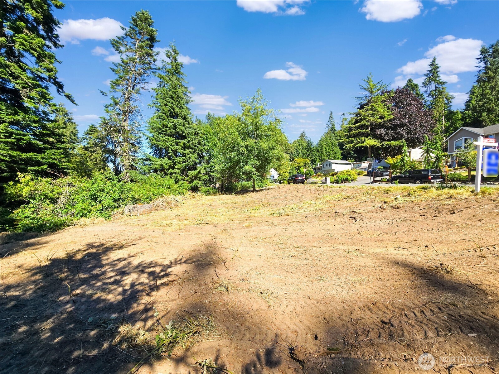 4985 Bakerview Road Property Photo 1