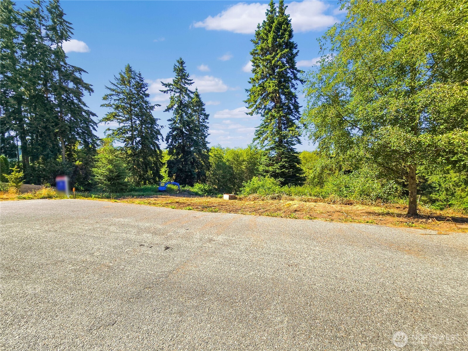 4985 Bakerview Road Property Photo 3